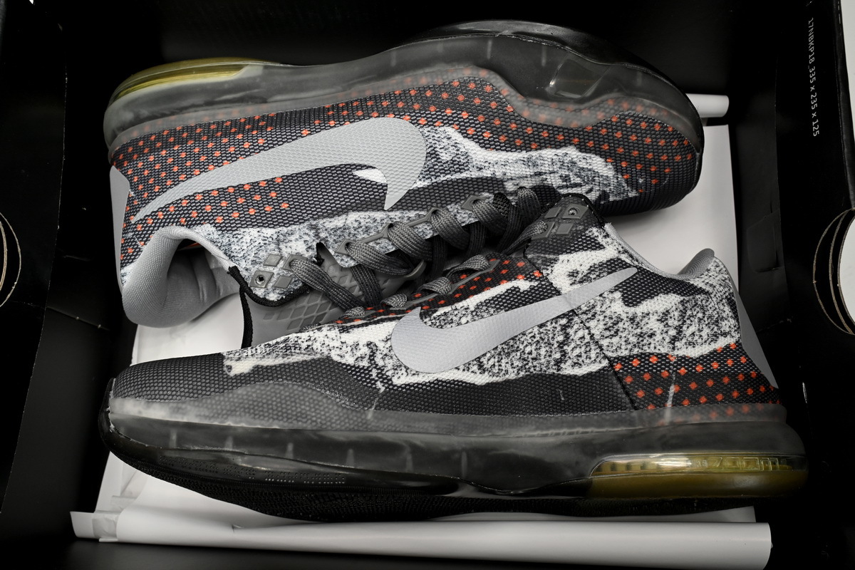  Kobe 10 Pain,705317-001