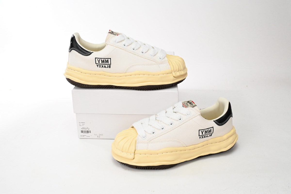  Perfectkicks MIHARA YASUHIRO White And White Yellow Black Background, NO.785