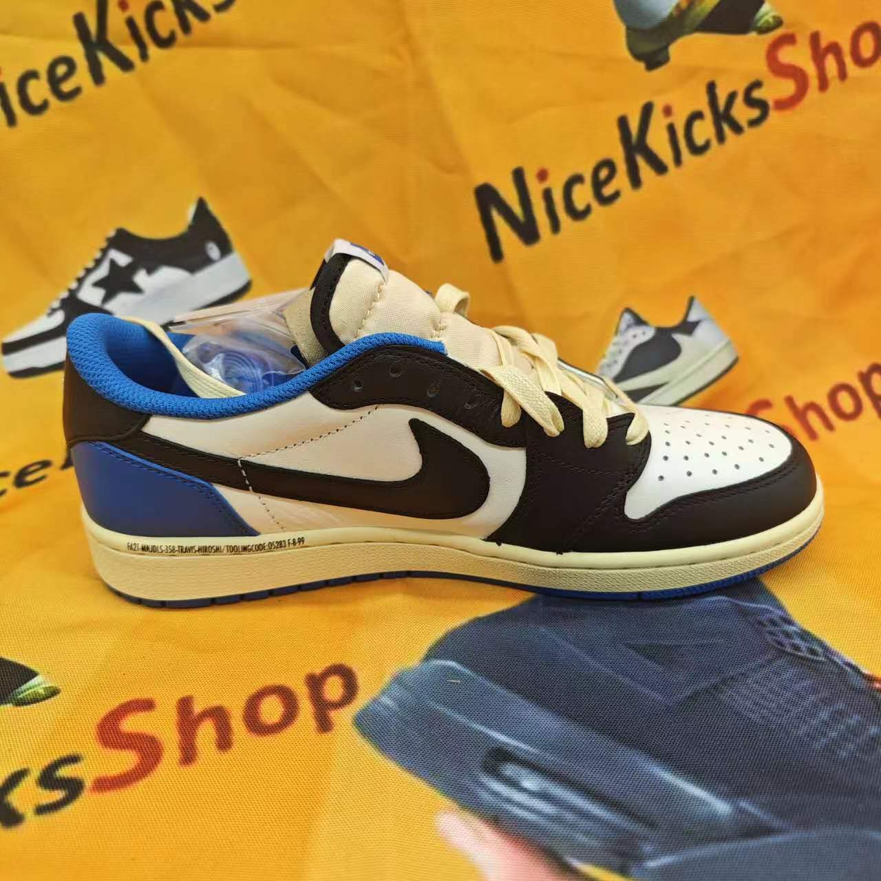 Travis Scott x Fragment Design x Air Jordan 1 Low reps