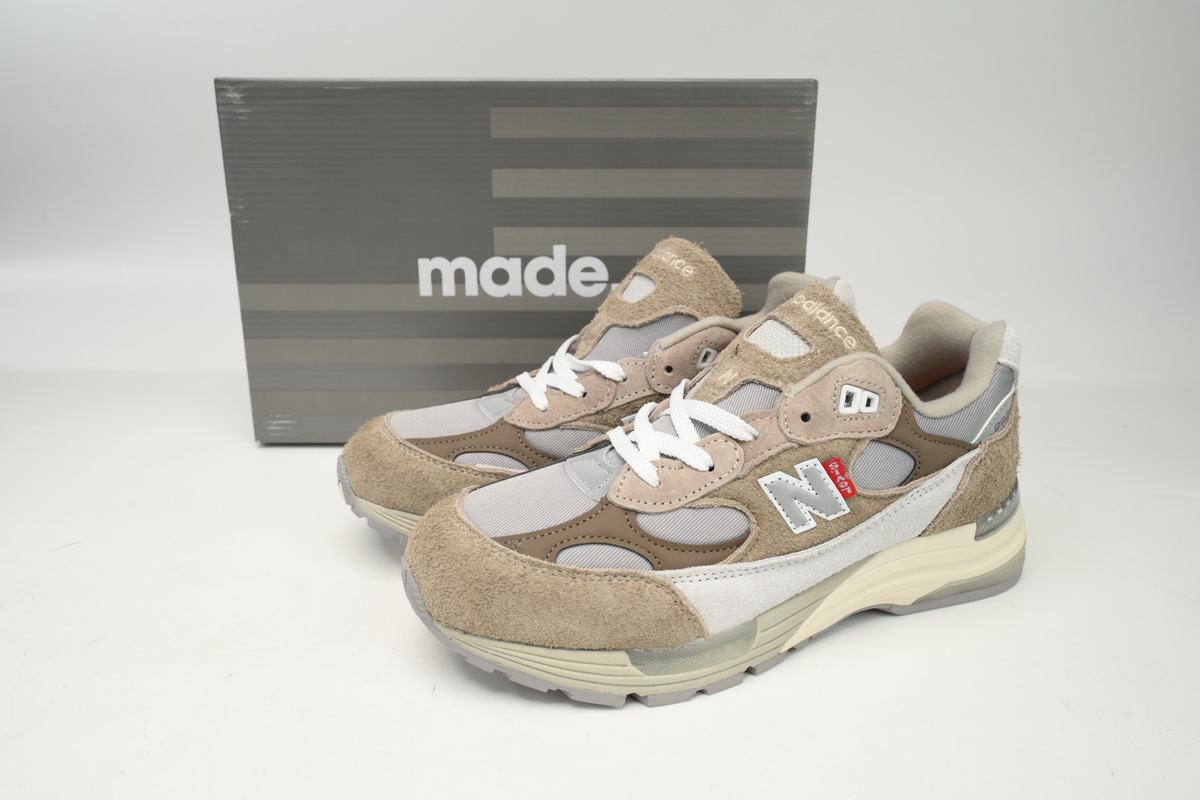  GET  New Balance 992 Levi's Grey M992LV