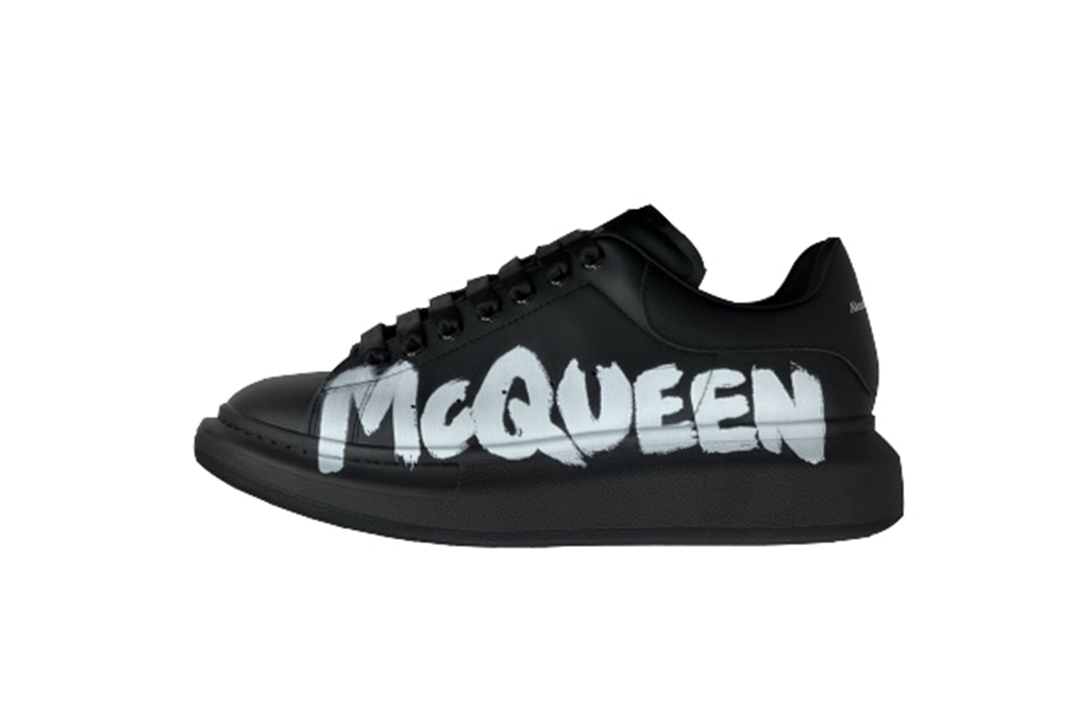 Get Alexander McQueen Graffiti Black White , 698614 WIBNM 1070