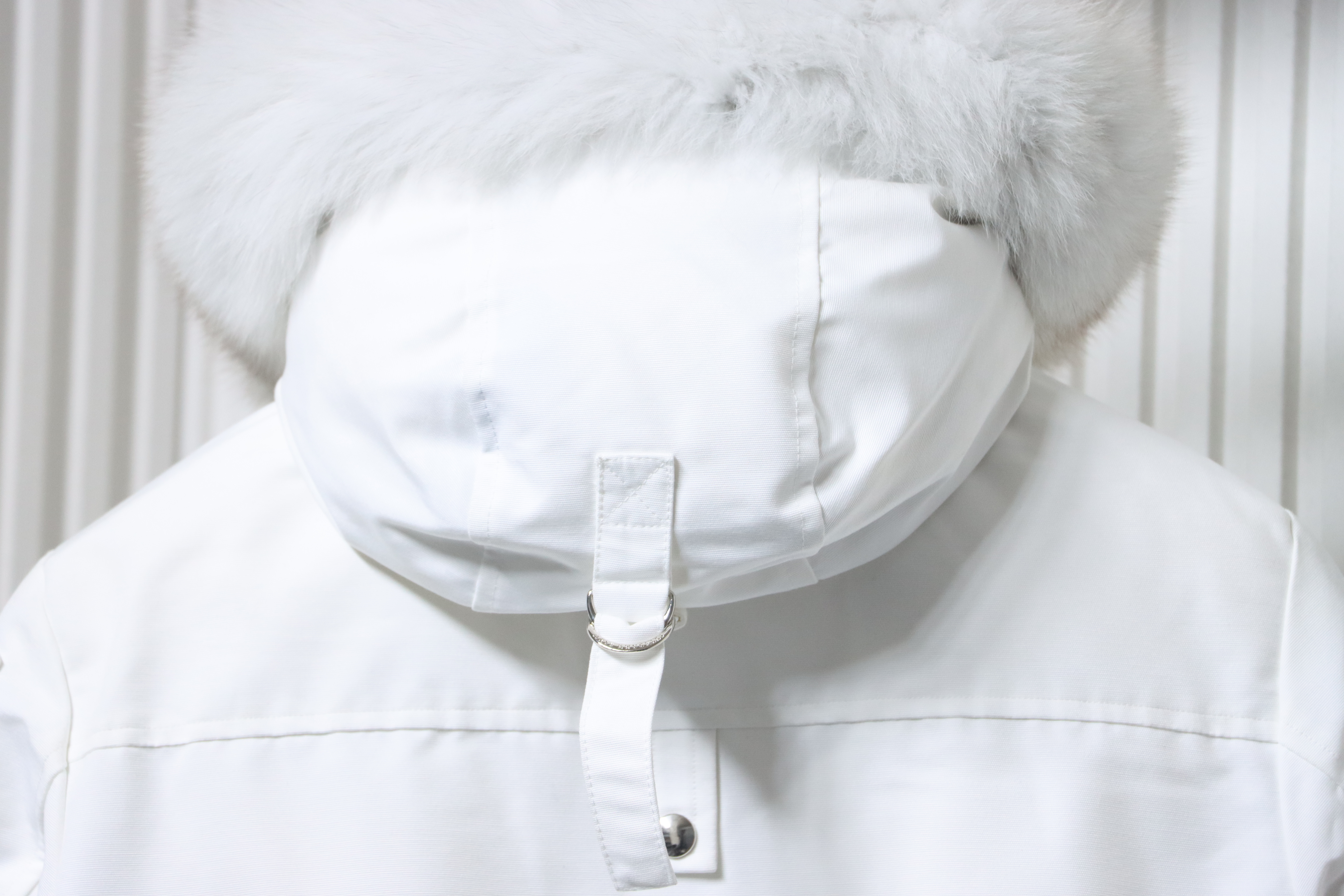 Moose knuckles stirling classic women down jacket with chest pom-poms 03 White/Red/Dark blue