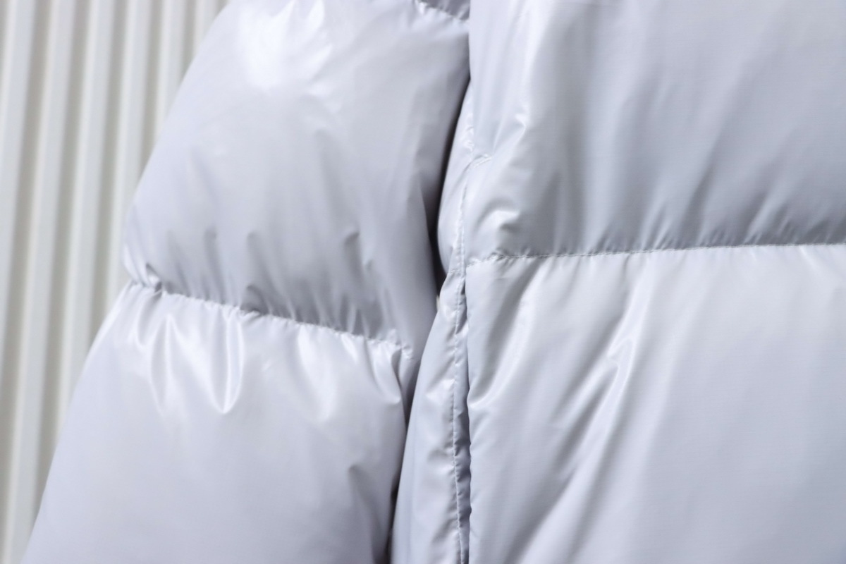 Canada goose large plaid puff down jacket Short White gray / Black