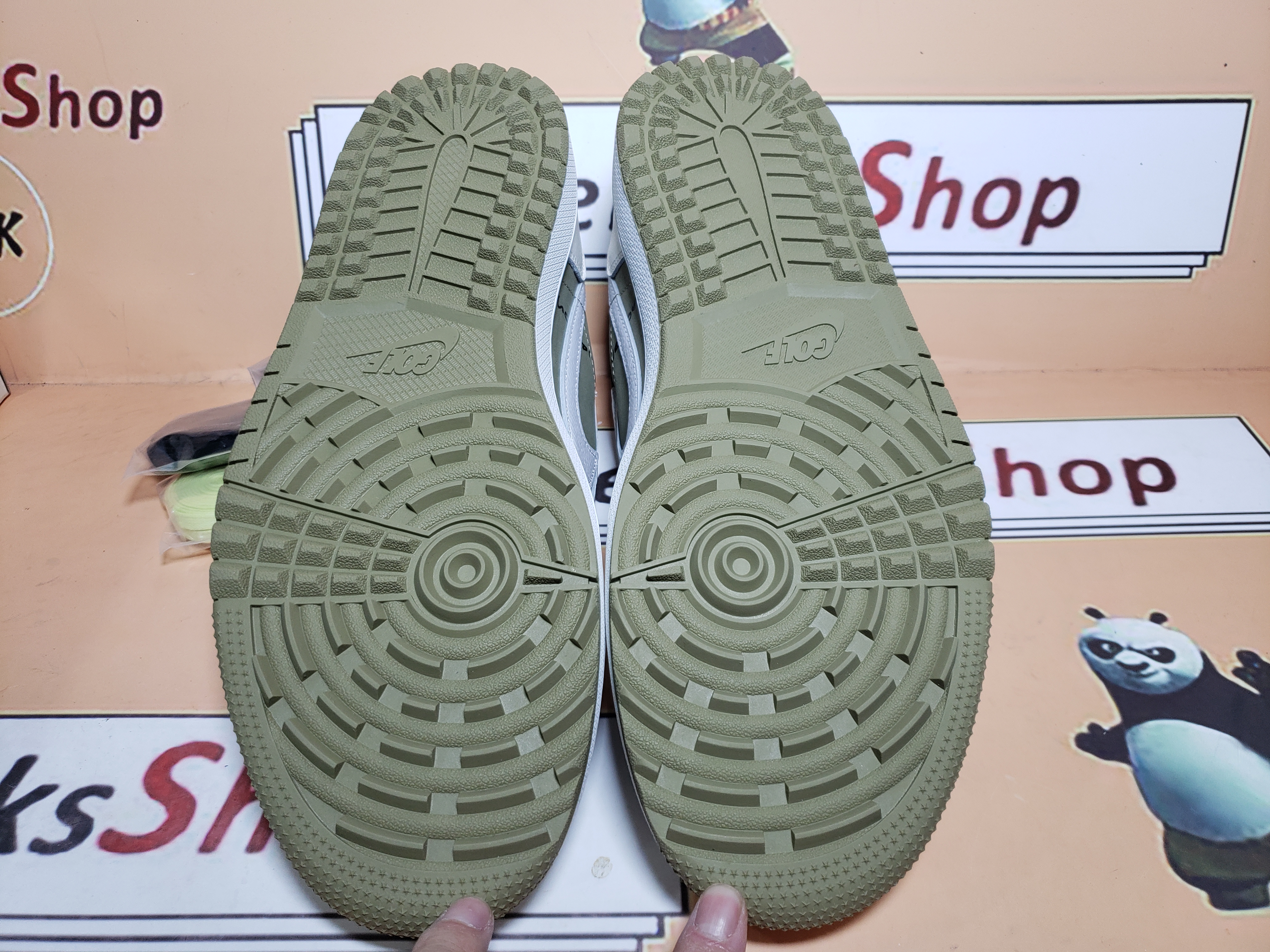  Perfectkicks Travis Scott x Air Jordan 1 Low Black, White, Green FZ3124-200
