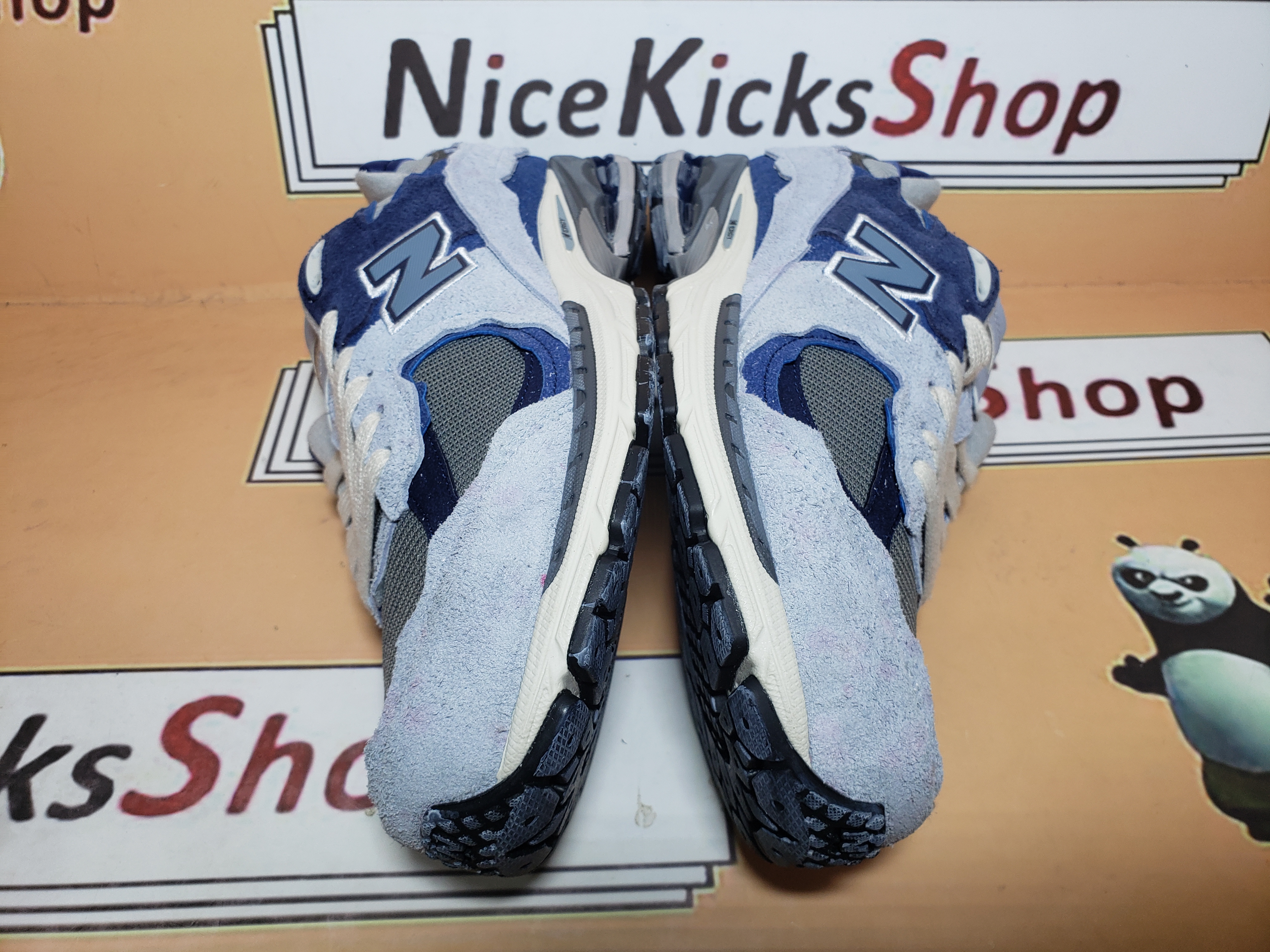  GET New Balance 2002R Protection Pack Light Arctic Grey Purple, M2002RDI