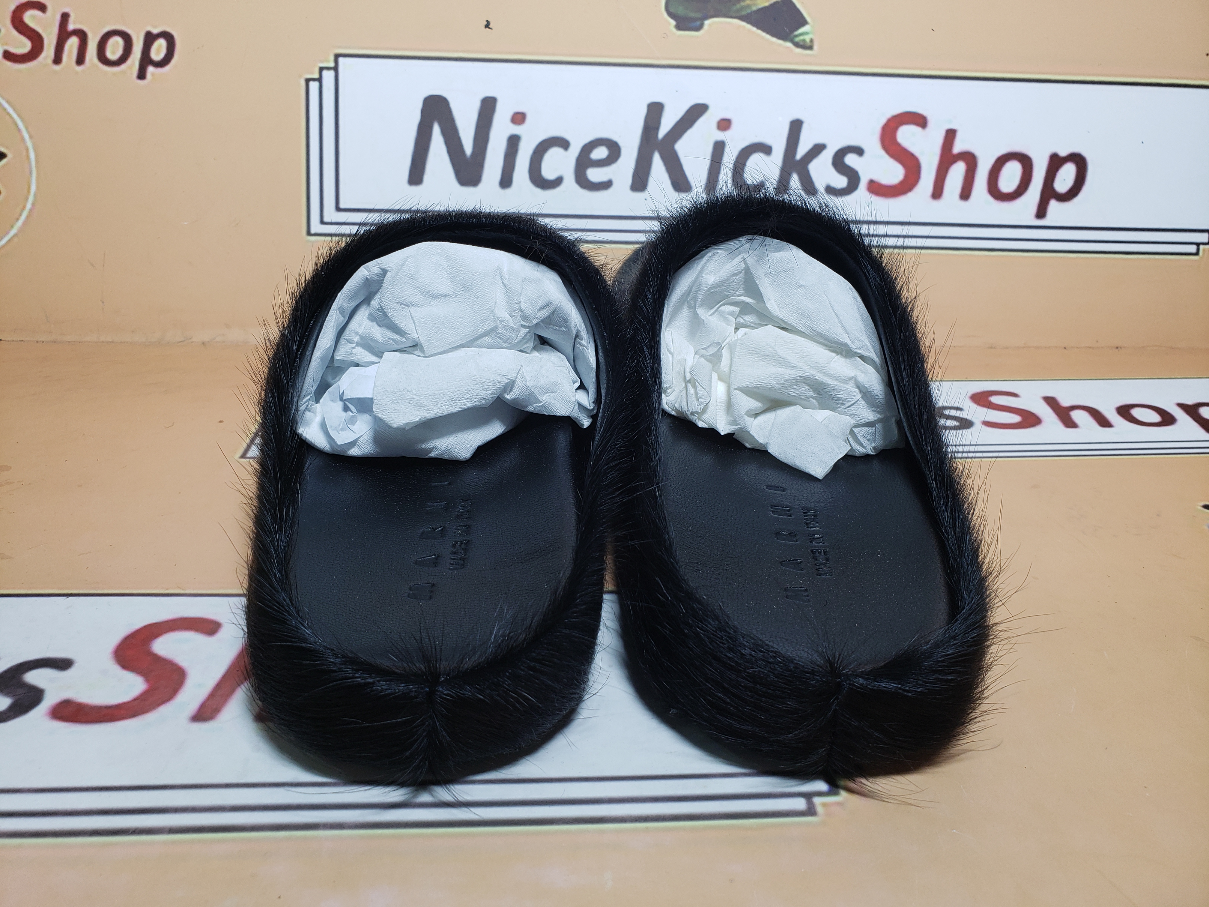 Perfectkicks Black long hair calfskin Fussbett sabot Marni Slides