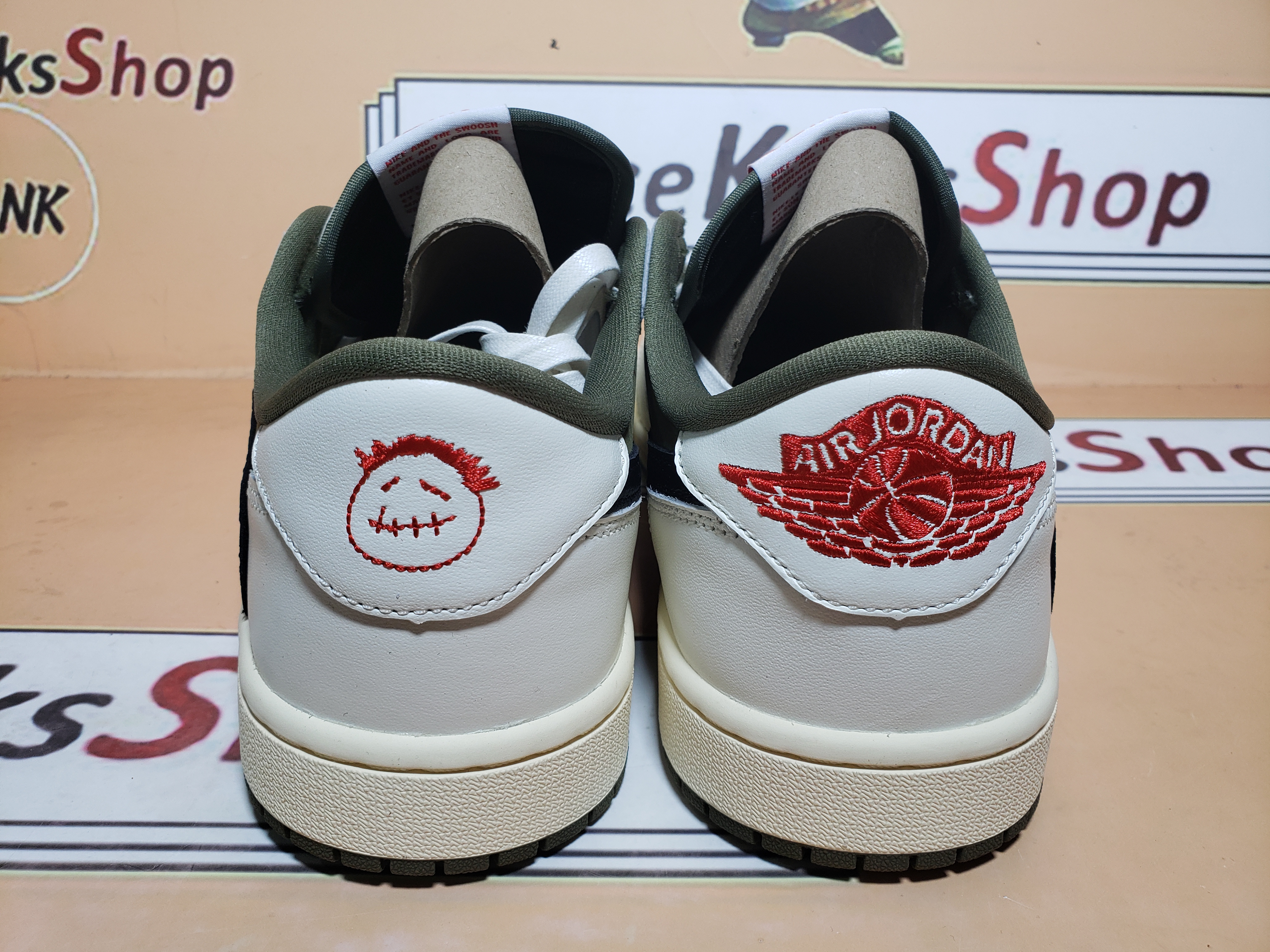  Perfectkicks Travis Scott x Air Jordan 1 Low OG SP Medium Olive  DM7866-200
