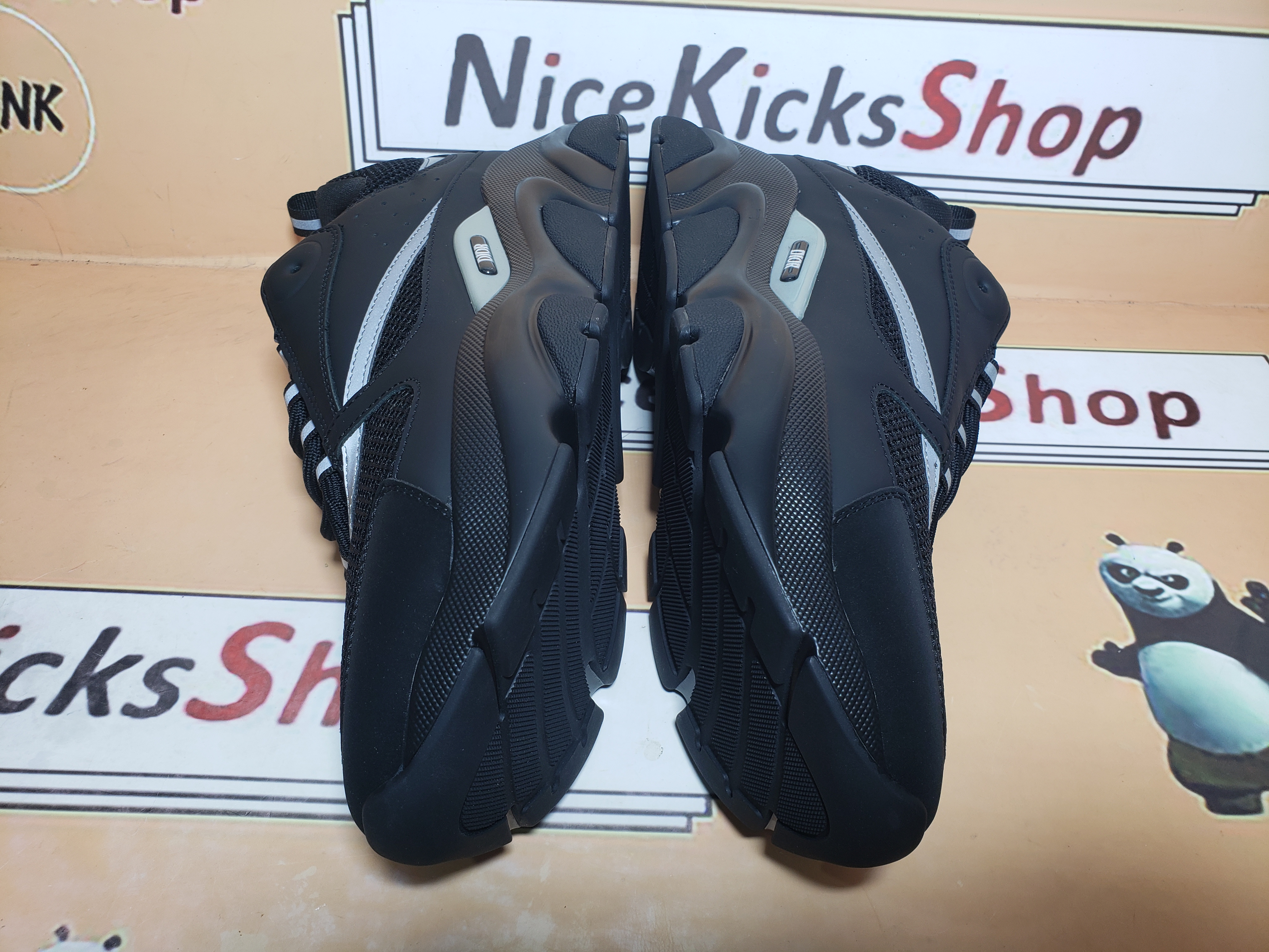  Perfectkicks  Dior B22 Sneakers Black 3SN231ZNG_H969