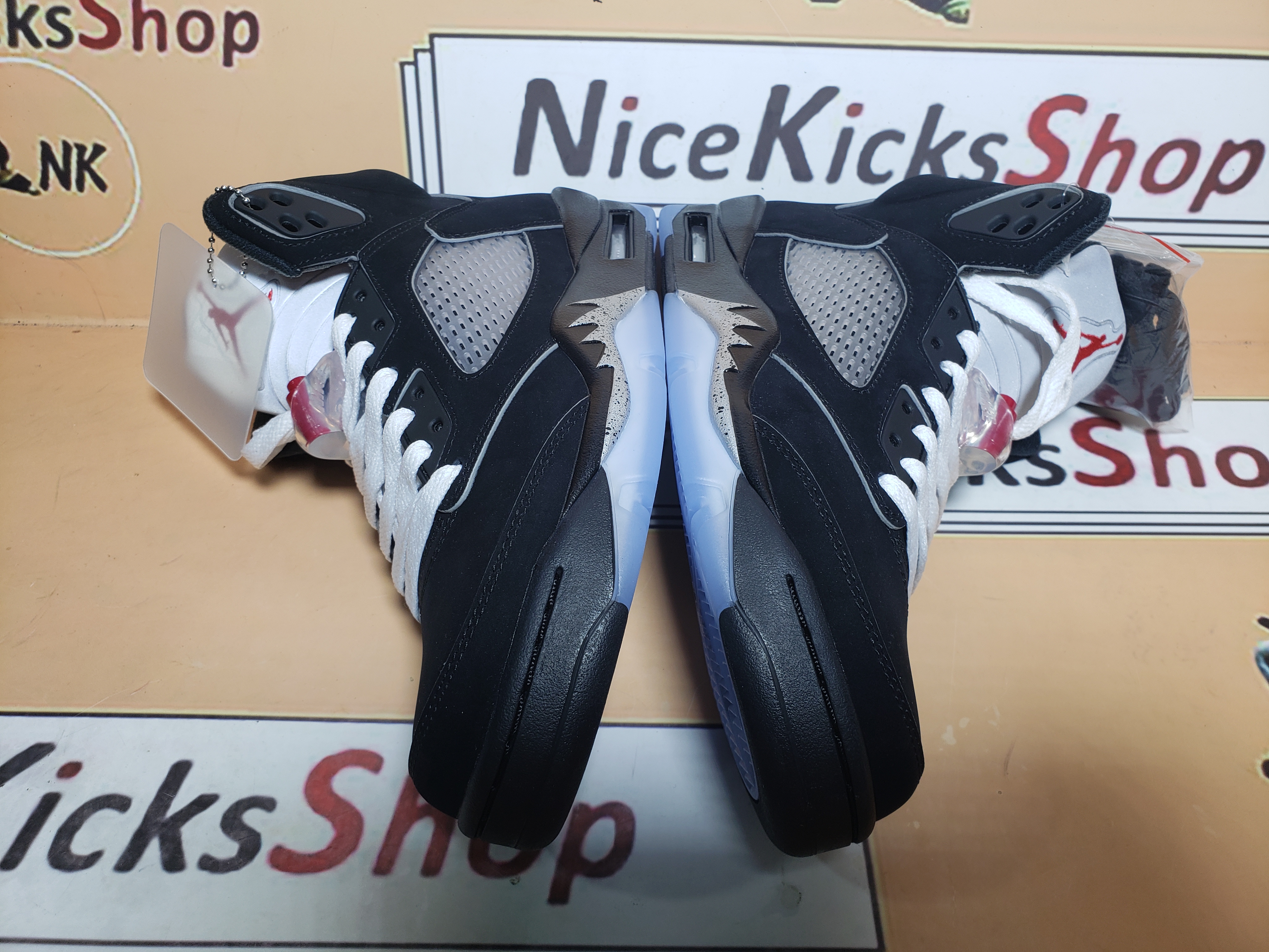 Perfectkicks Air Jordan 5 Black Metallic Reimagined HF3975-001