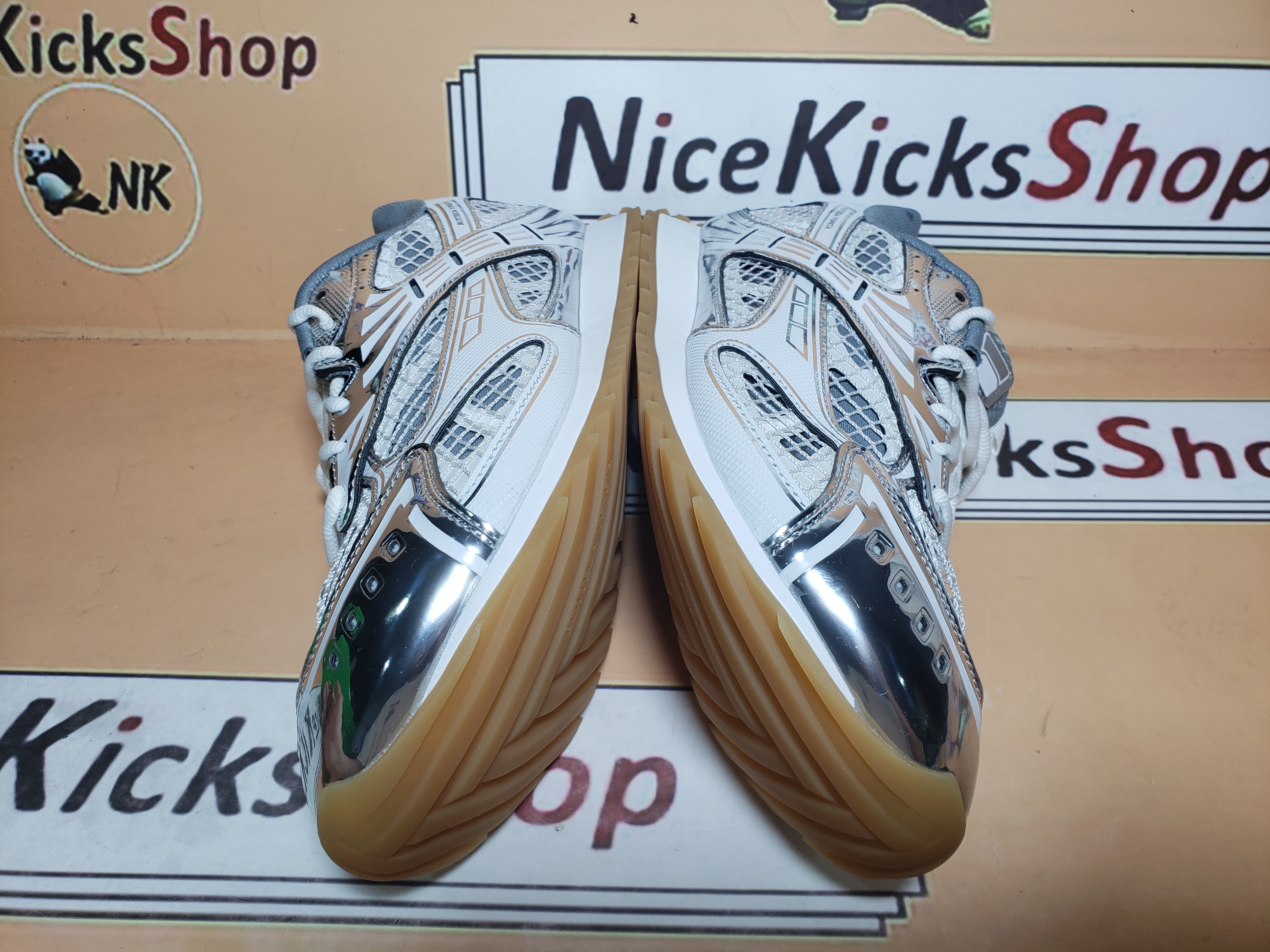 Perfectkicks Bottega Veneta Orbit Silver