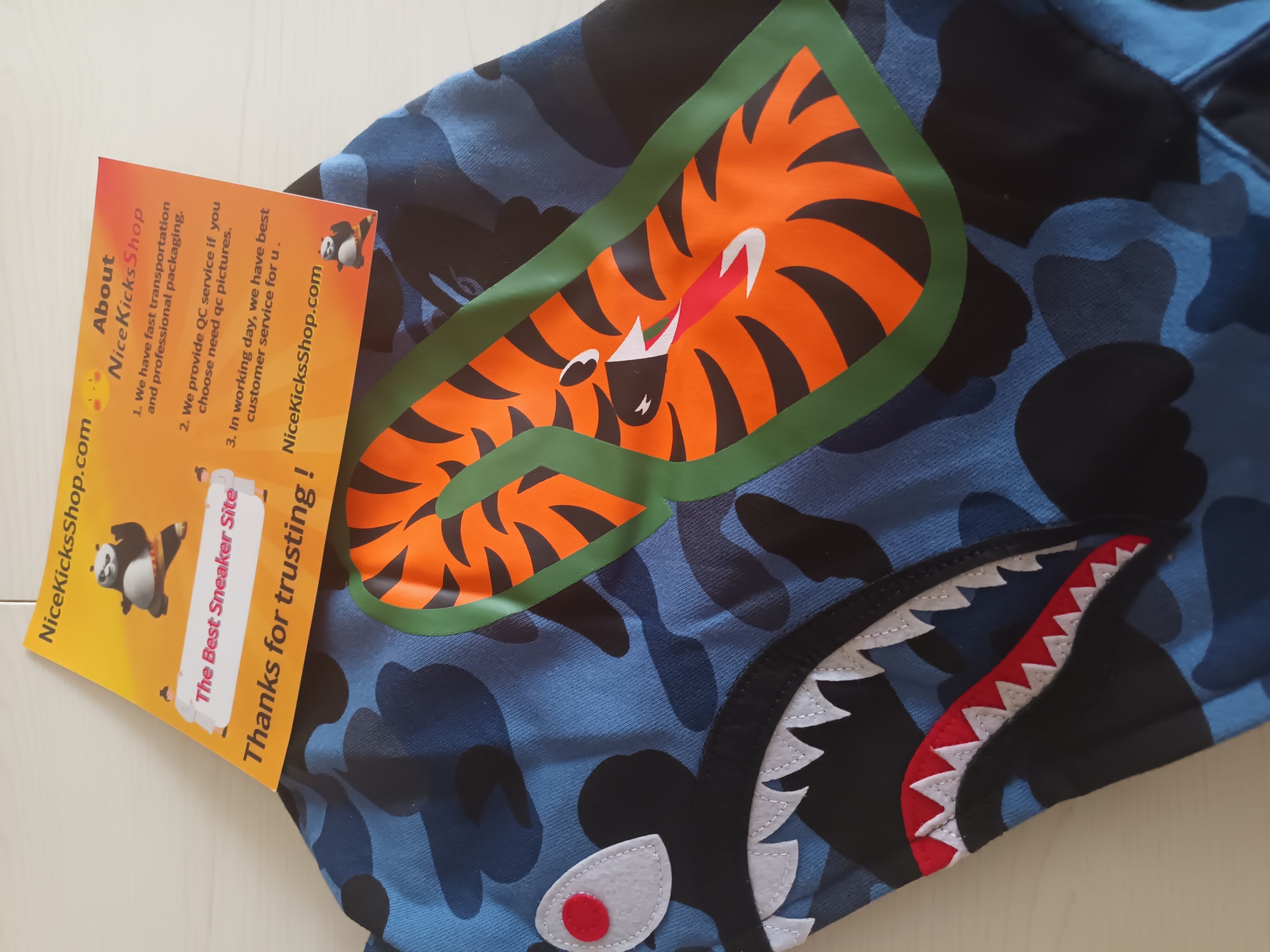  BAPE Color Camo Shark Full Zip Hoodie Navy,1J20 115 003 NAVY review Andrea Goffo 01