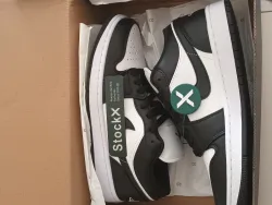  GET  Air Jordan 1 Low Black And White, DC0774-101 review Andrea Goffo 02