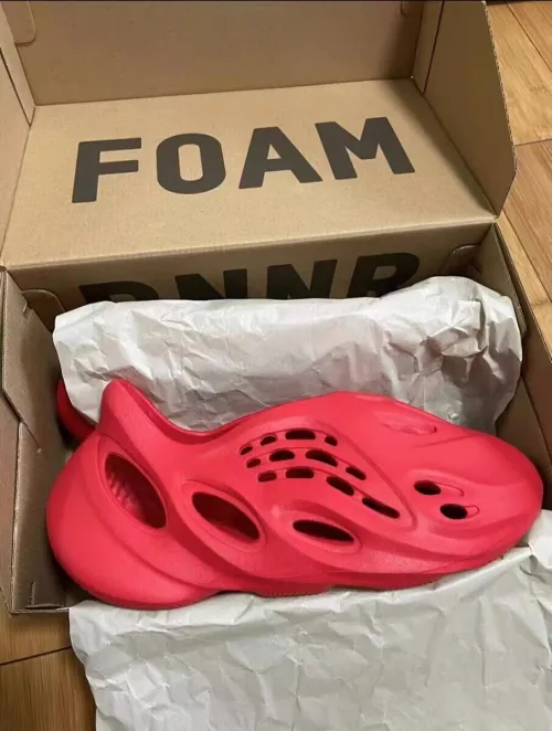  GET Yeezy Foam Runner Vermillion, GW3355 review 
