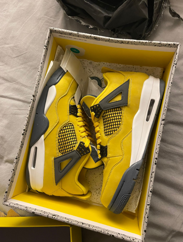  Perfectkicks Jordan 4 Retro Lightning (2006),CT8527-700 review Kornelius