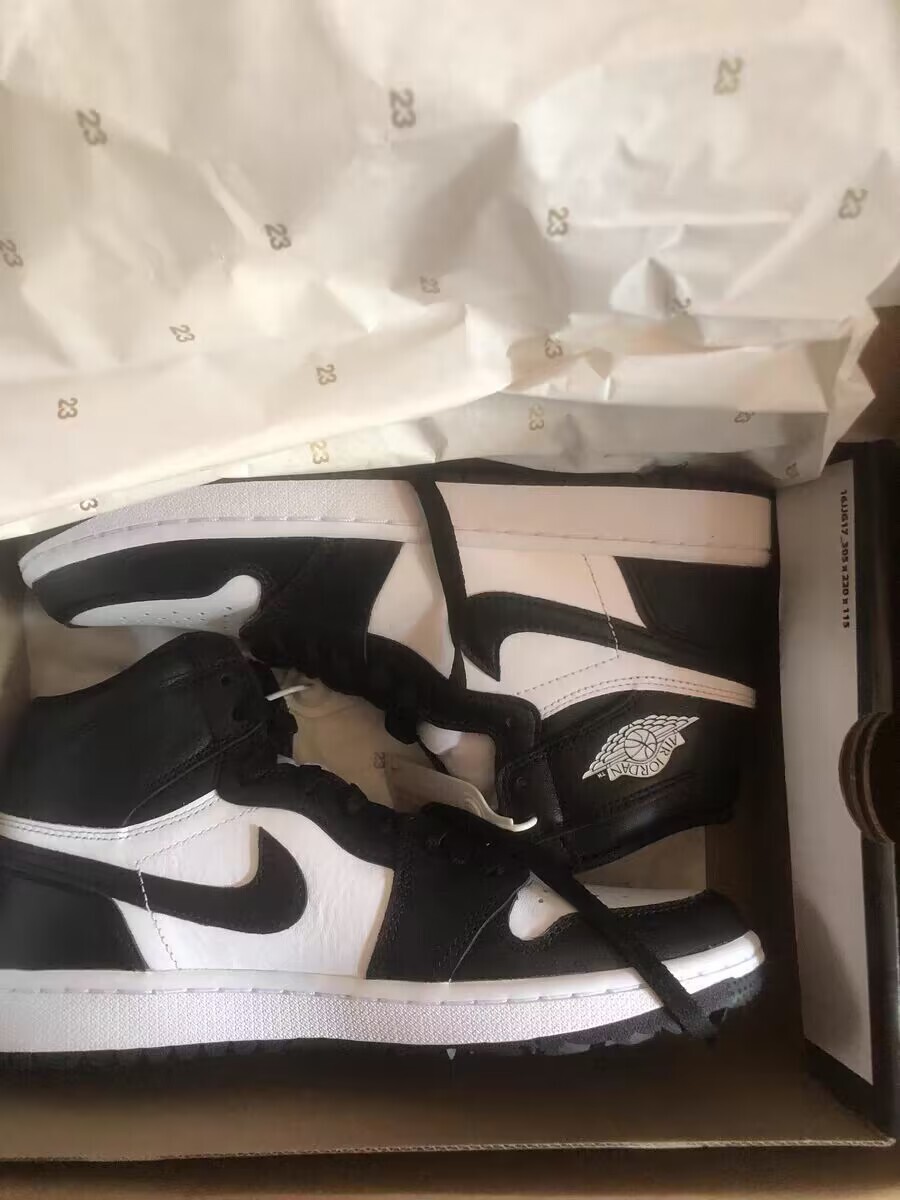  GET Jordan 1 Retro Black White ,555088-010 review Gavin 01