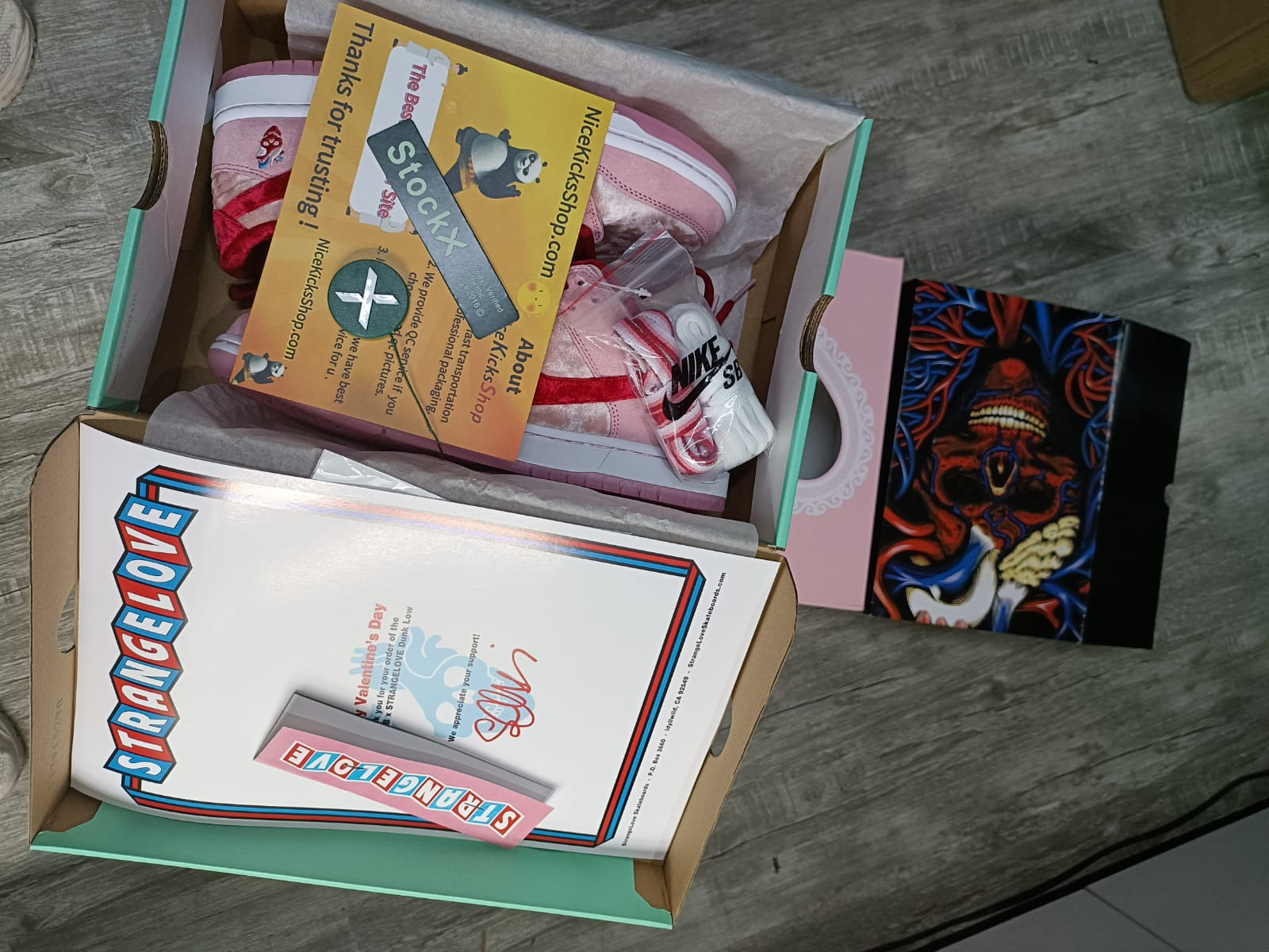 Perfectkicks Dunk SB Low StrangeLove Skateboards (Regular Box), CT2552-800 review Arick Holmes 00