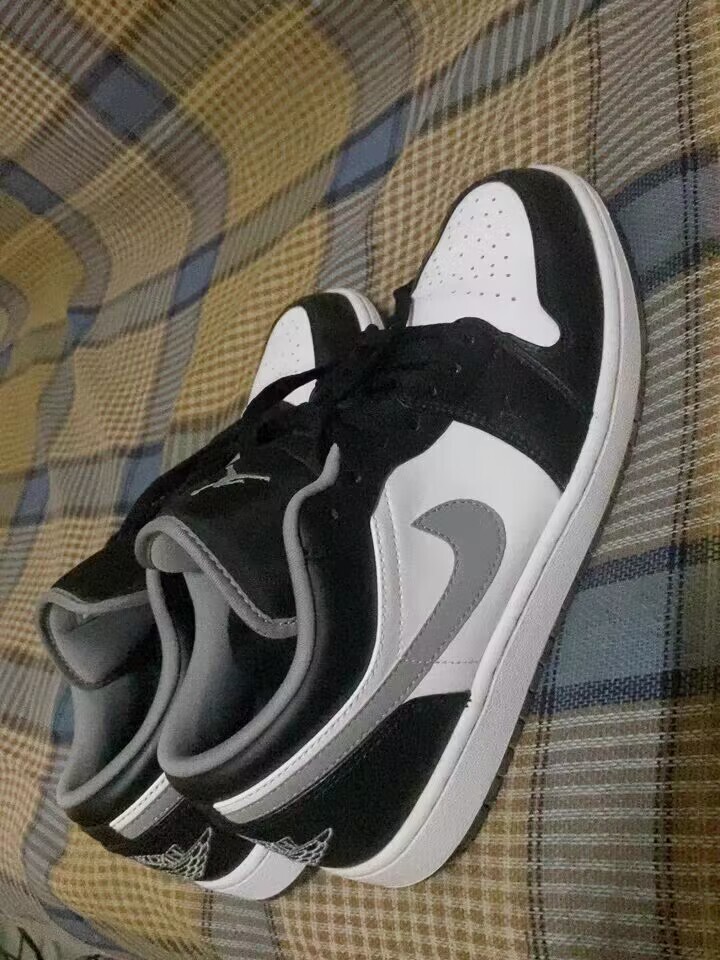  GET Jordan 1 Low Light Smoke Grey,553558-039 review Diane Ercse 01