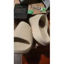 GET Yeezy Slide Pure, GW1934 review Frederick Bacon