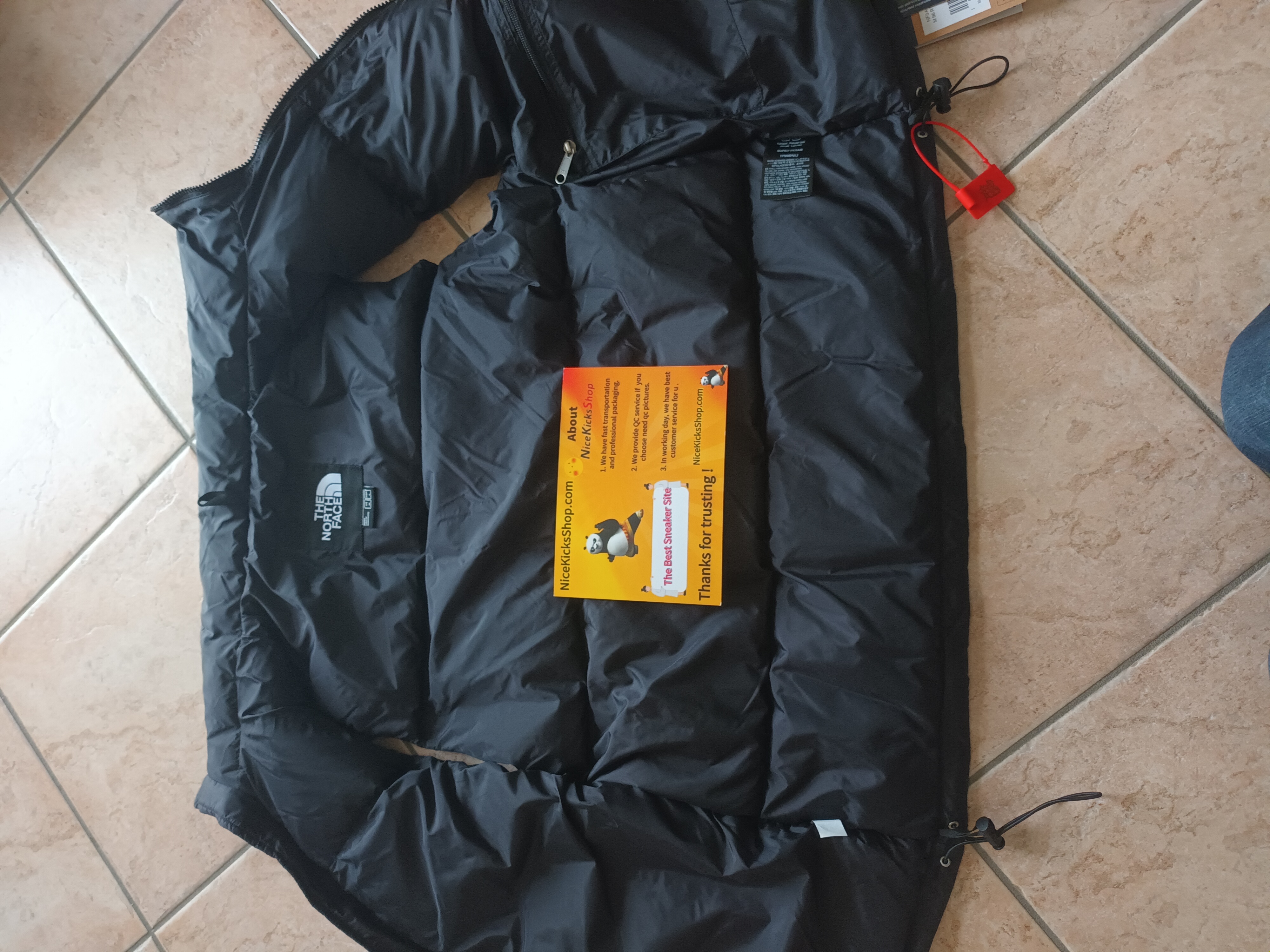  PK The North Face Yellow Color Black review Andrea♥️ 01