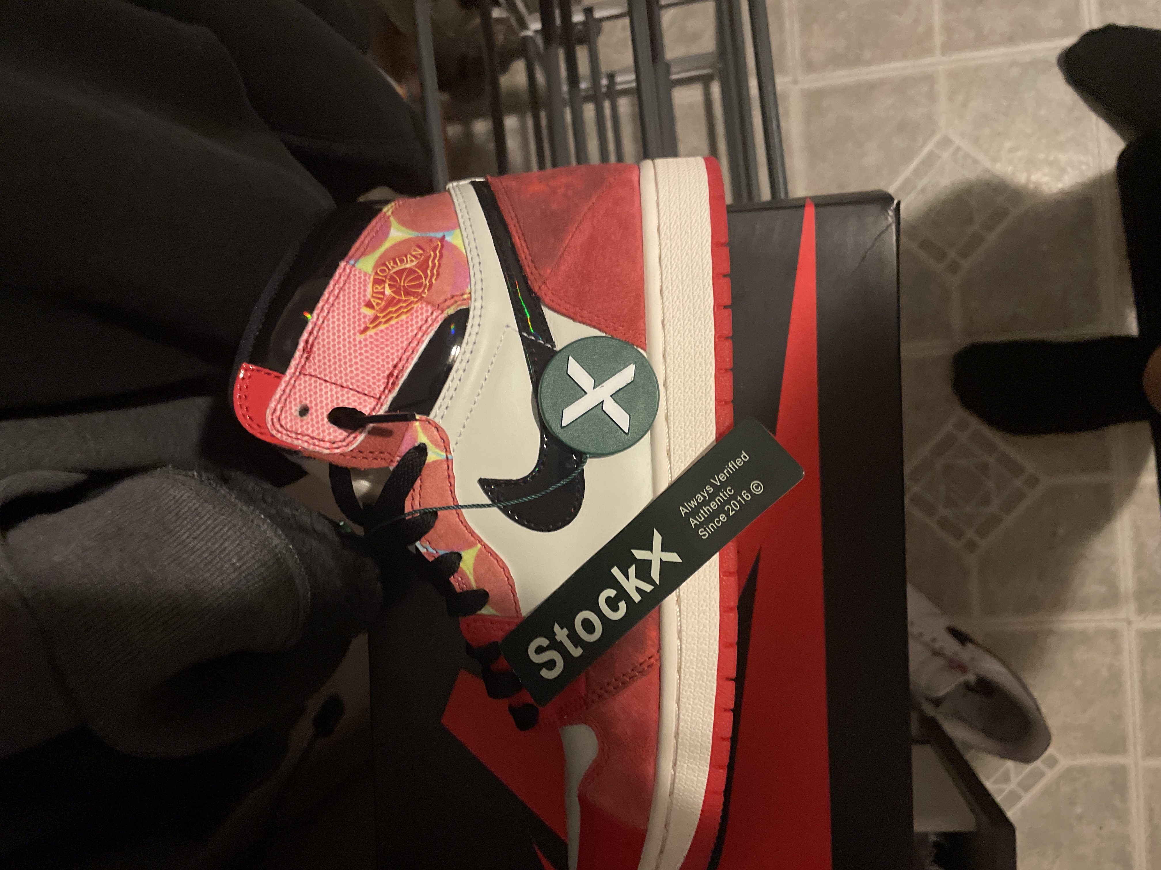  Perfectkicks Jordan 1 High OG Spider-Man Across the Spider-Verse, DV1748-601 review Gio 01