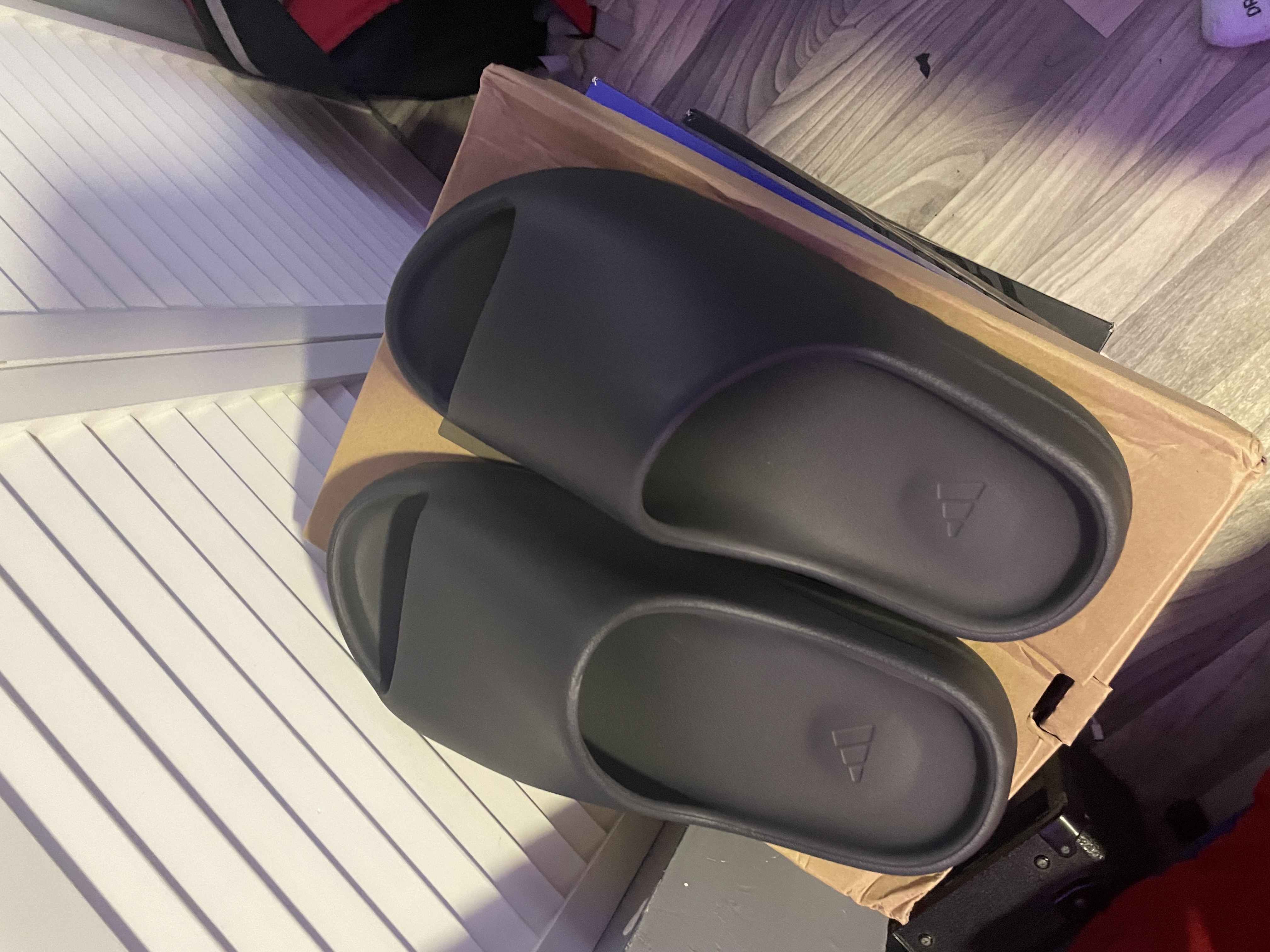  GET  Yeezy Slide Onyx，HQ6448  review Barber