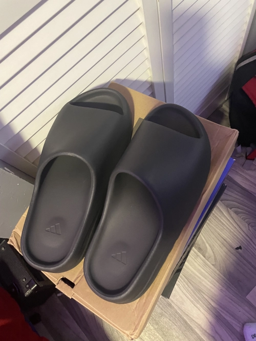  GET  Yeezy Slide Onyx，HQ6448  review 