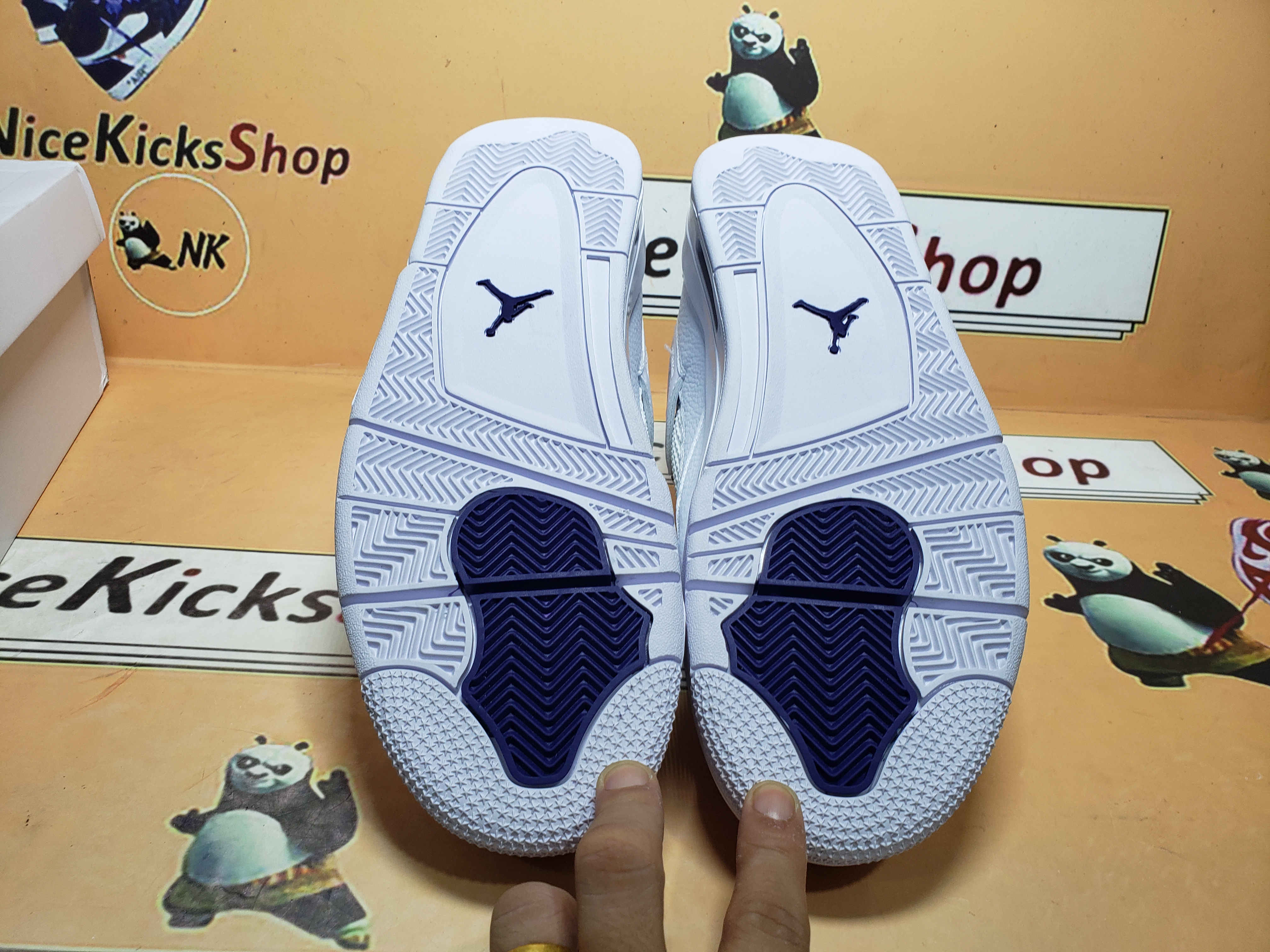  GET Jordan 4 Retro Purple Metallic, CT8527-115 review ftghftjhf 03