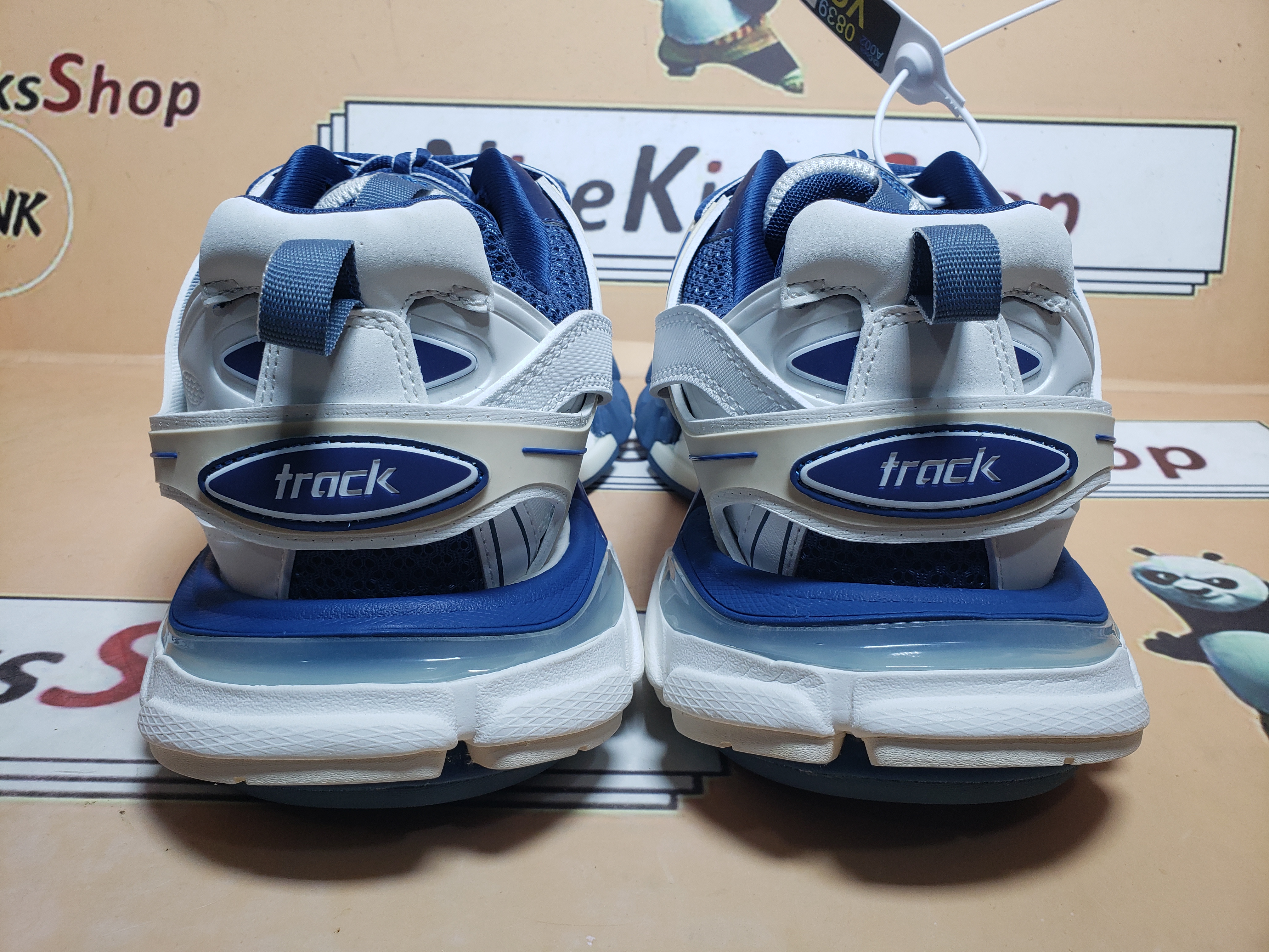  Balenciaga 3rd Track Sneaker White Blue review dgdggds 01