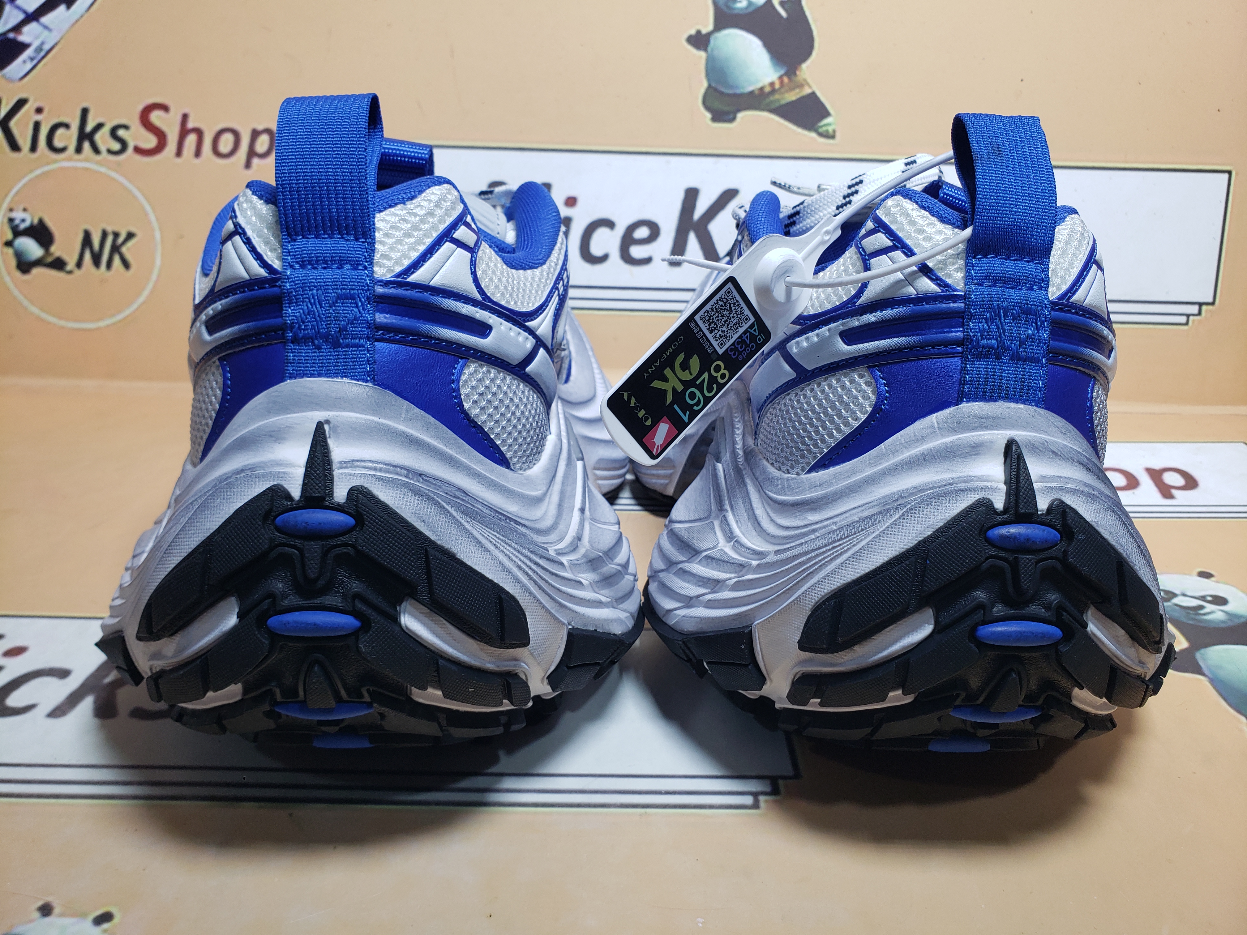 Perfectkicks Balenciaga 12th White Silver Blue 784342 W2MV2 6326 review cjghr 01