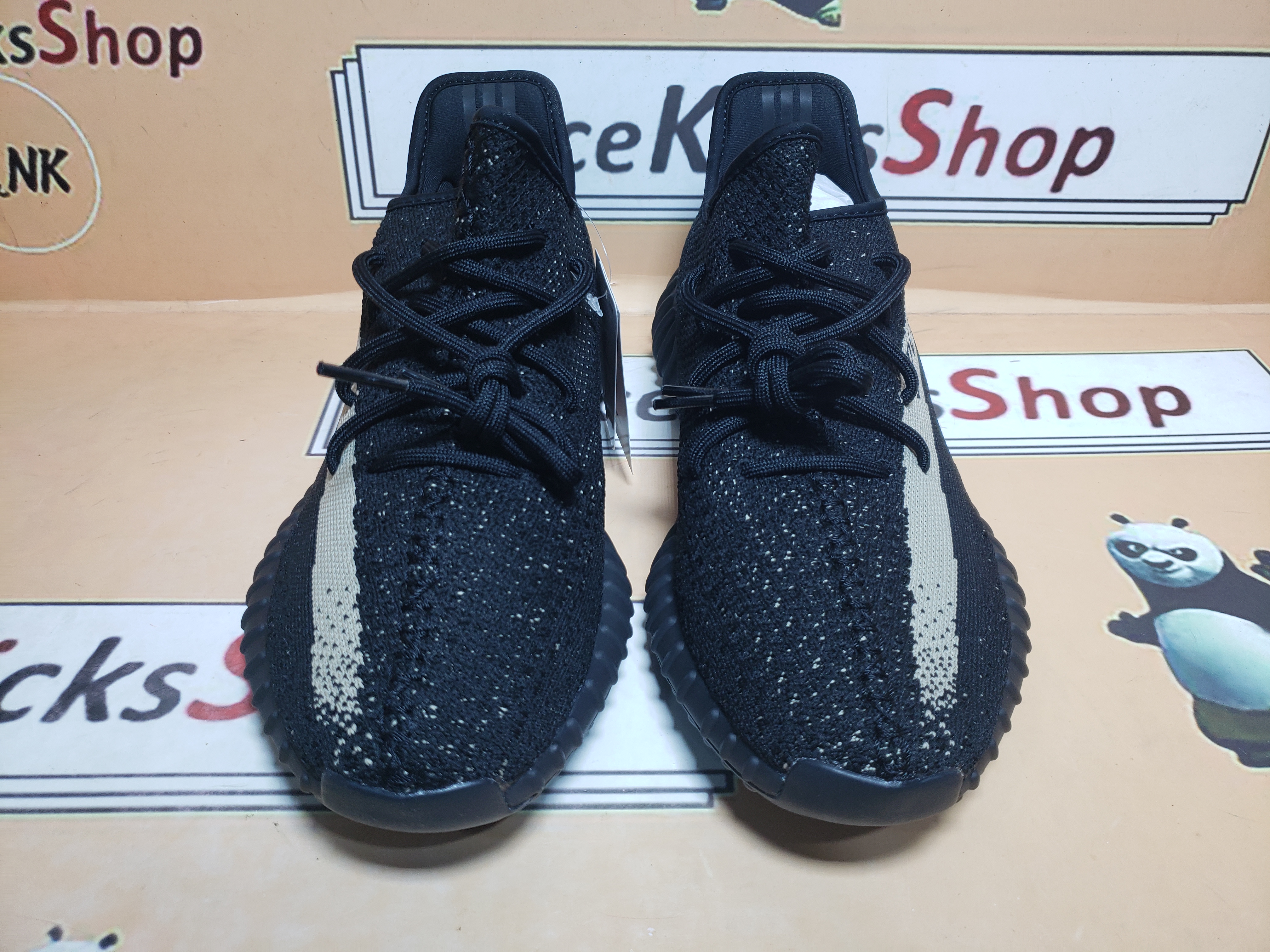  【Buy 1 Pair Perfectkicks Get 2nd For $9.9】Yeezy Boost 350 V2 Black White, BY1604 review cvrfg 00
