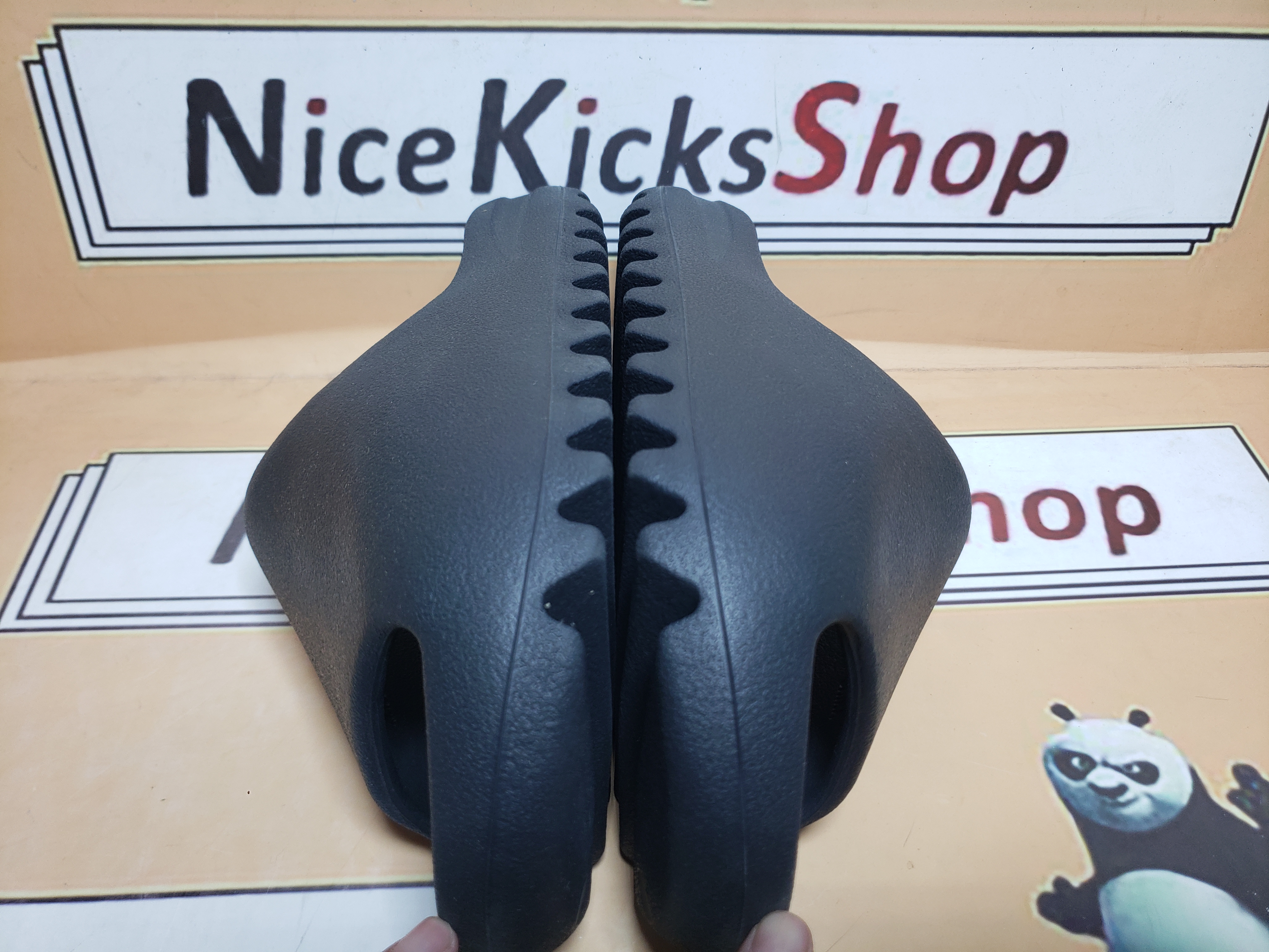  GET  Yeezy Slide Onyx，HQ6448  review cdafs 03