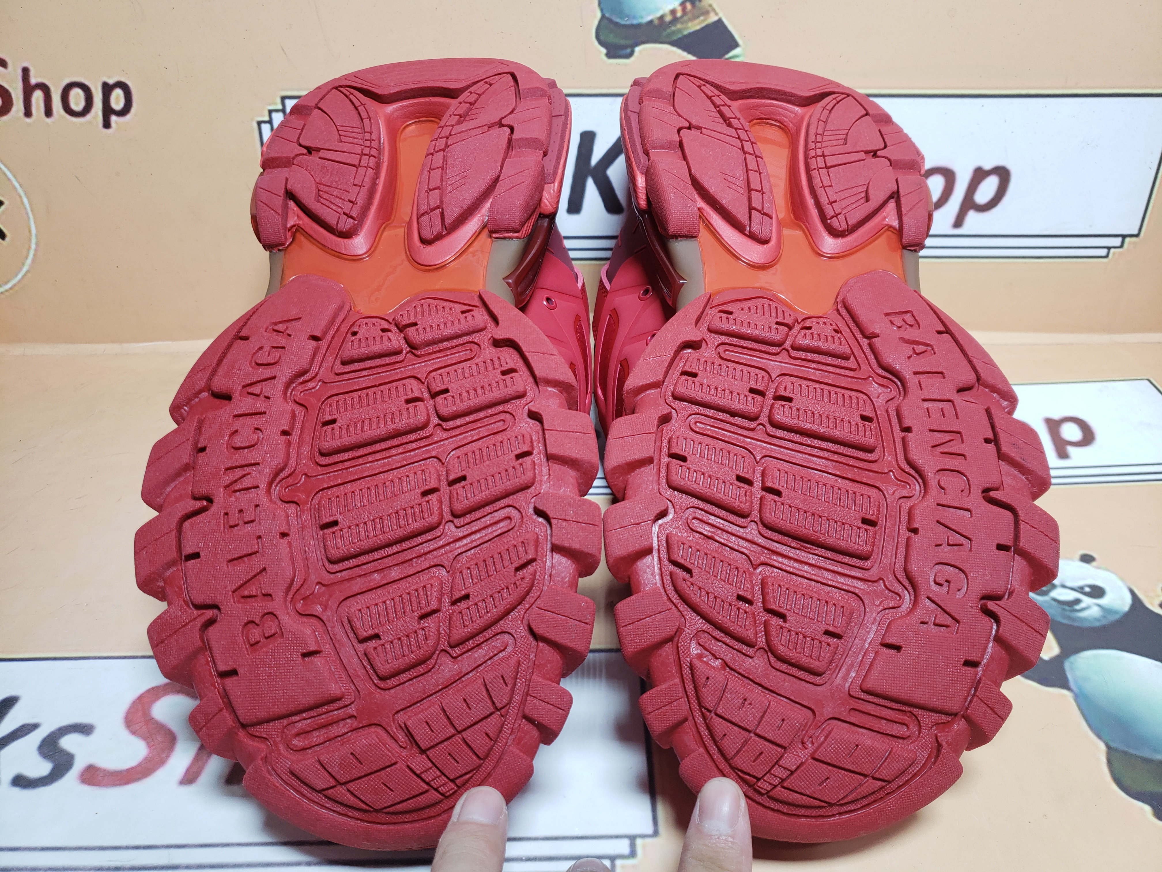  Balenciaga 3rd Track Sneaker Bright Red review bghdt 03