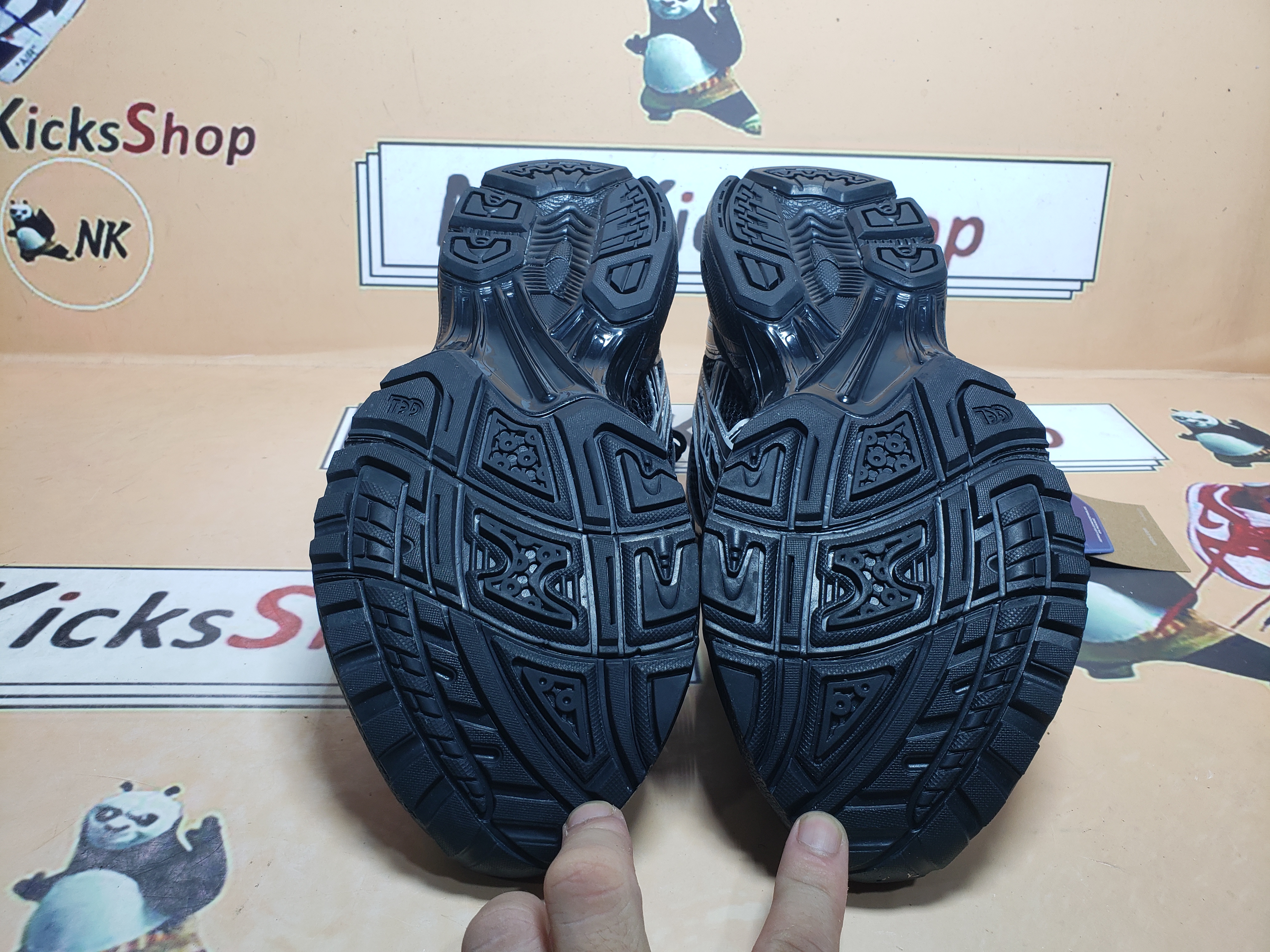  GET  Asics Gel Kayano 14 Black Pure Silver 1201A019-006 review gvdsee 04