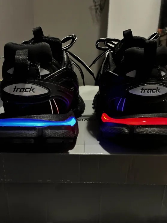  Perfectkicks Balenciaga Tess S.Black 555032 W1GB7 1000  （LED） review Csiejdf 05