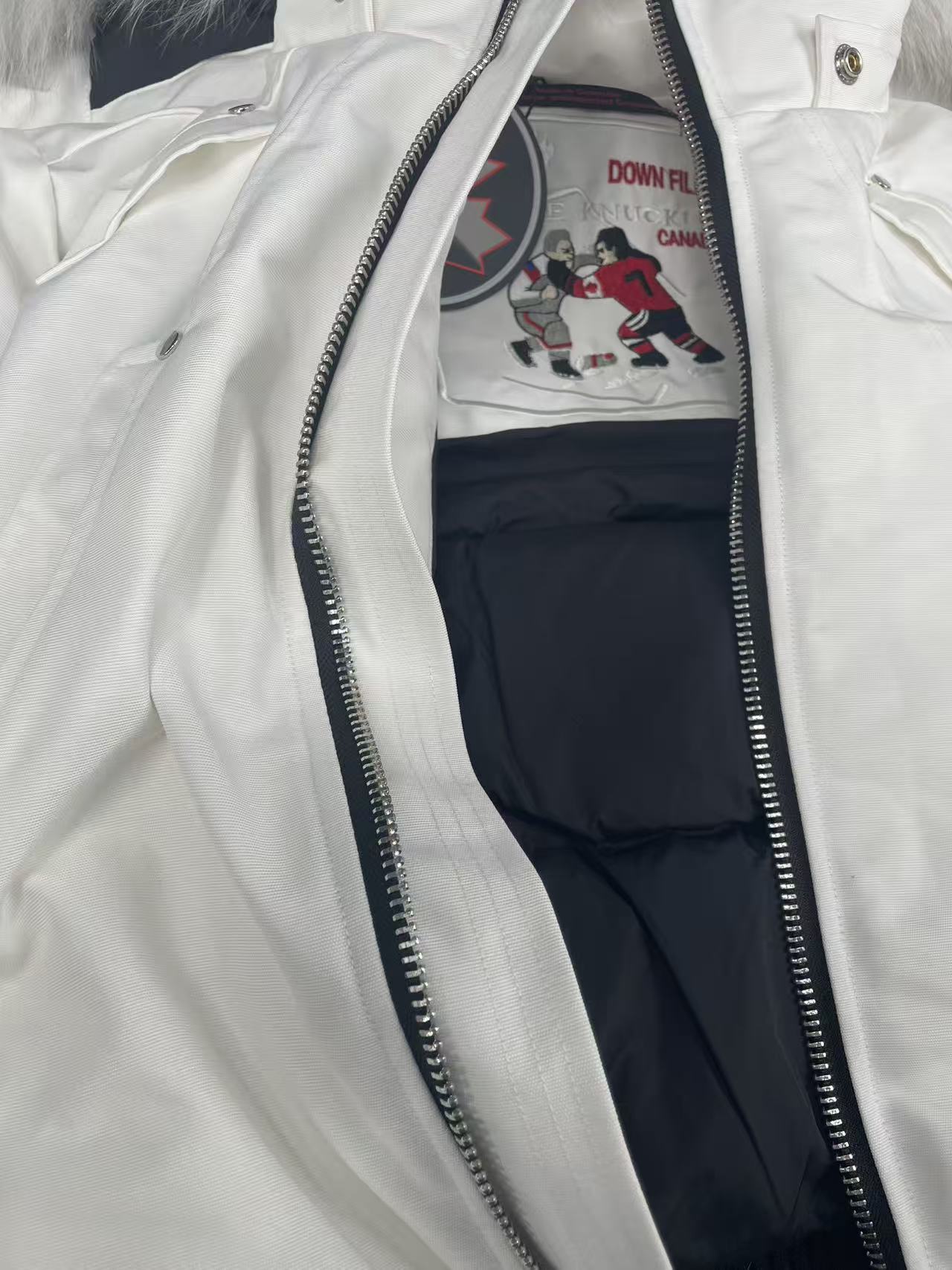 Moose knuckles stirling classic women down jacket with chest pom-poms 03 White/Red/Dark blue review gonna kms 02