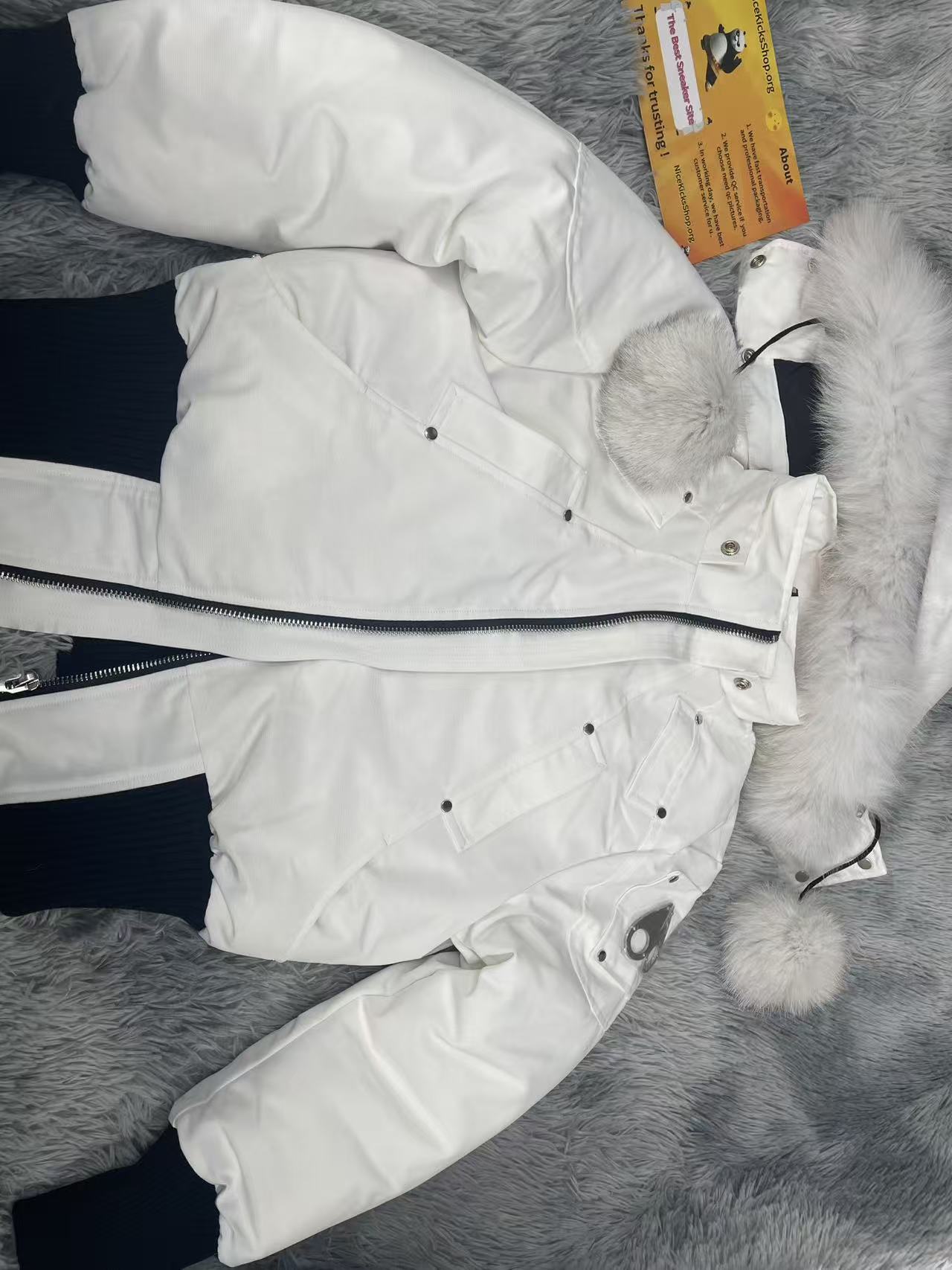 Moose knuckles stirling classic women down jacket with chest pom-poms 03 White/Red/Dark blue review Liefu 02