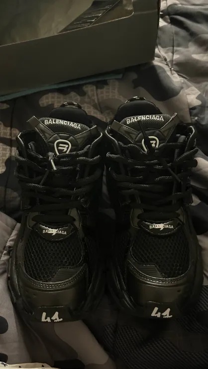  Perfectkicks Balenciaga Runner Black 656065W3RA11000  review Pifs 02