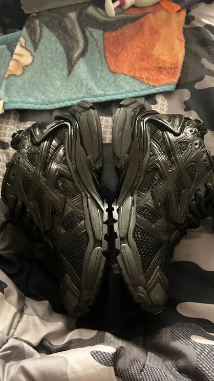  Perfectkicks Balenciaga Runner Black 656065W3RA11000  review Pifs 01