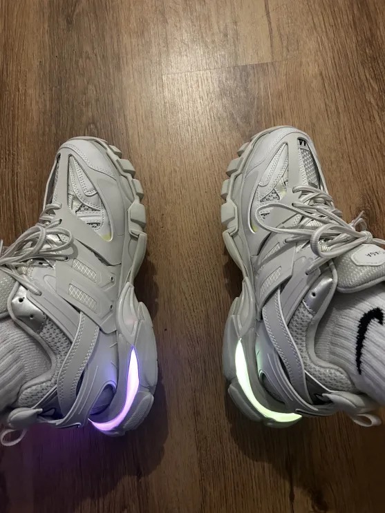  Perfectkicks Balenciaga Tess S.White （LED）542436 W1GB7 6509  review Lushfue 01