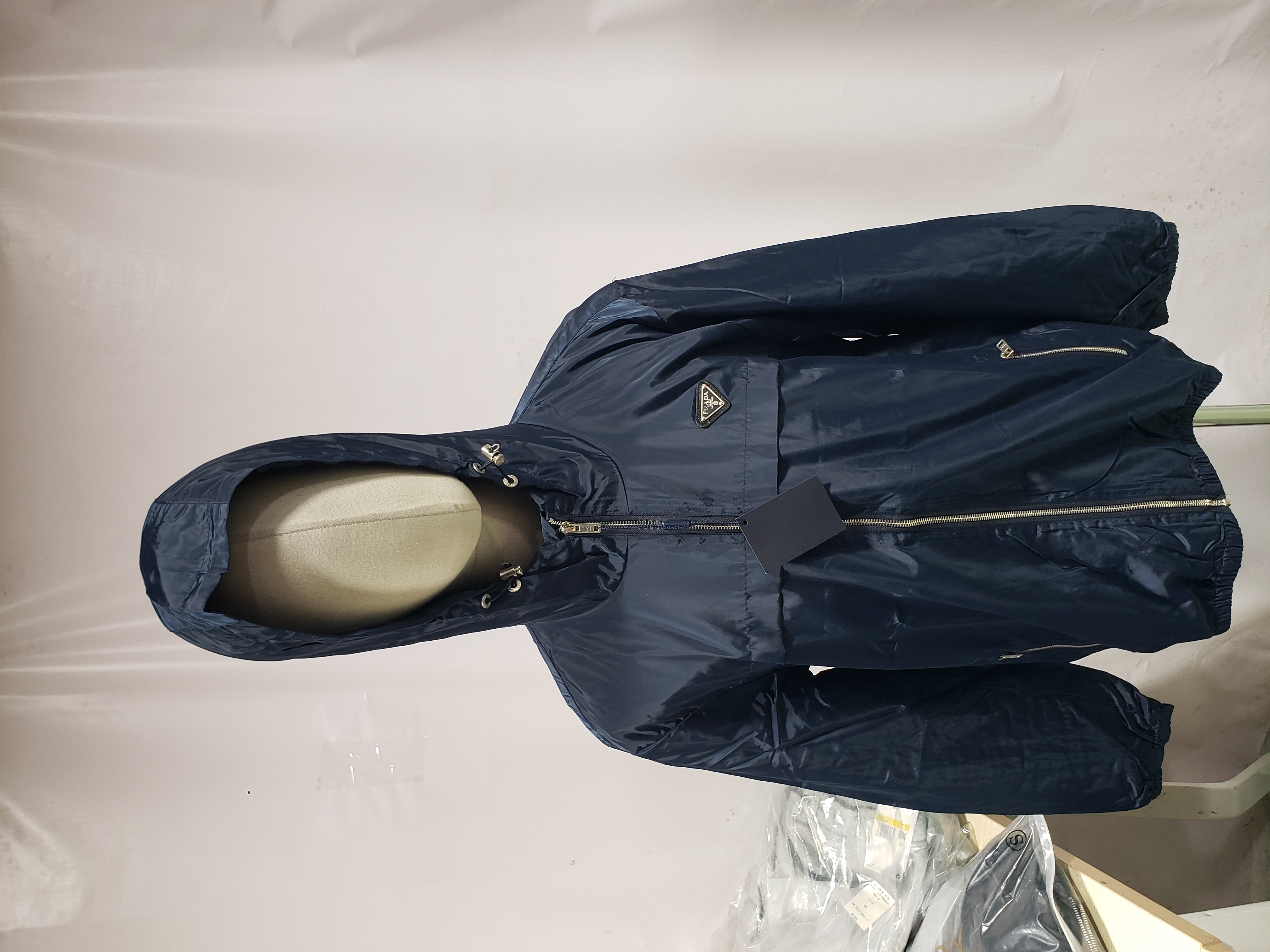  Prada badge zipper jacket 1902 review Djicfgd 00