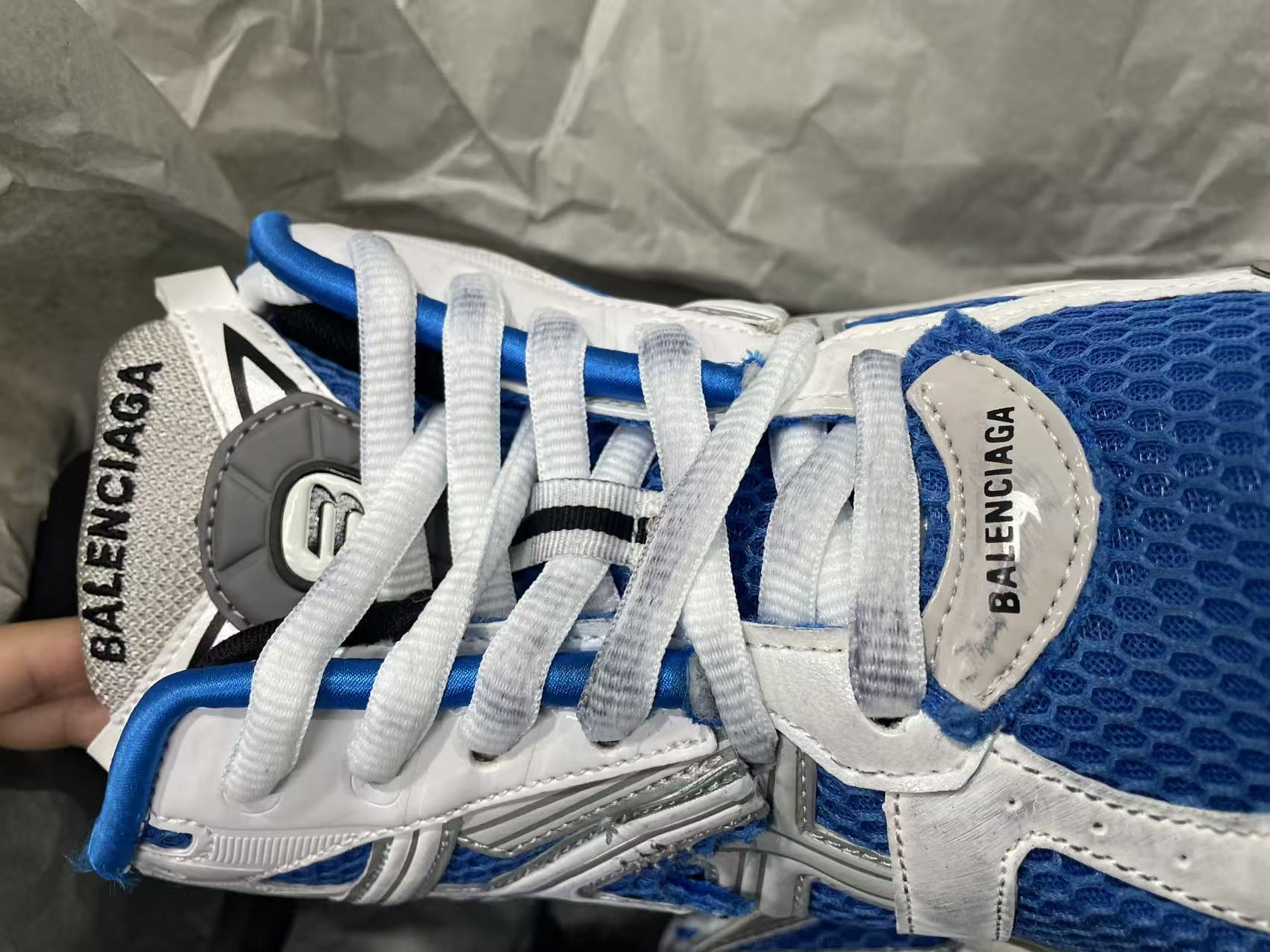  Perfectkicks Balenciaga Runner White Blue 677403 W3RB3 4912 review Djfdgd 02