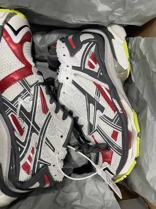 Perfectkicks Balenciaga Runner Sneaker White Gray Black 772767 W3RNY 0509 review 