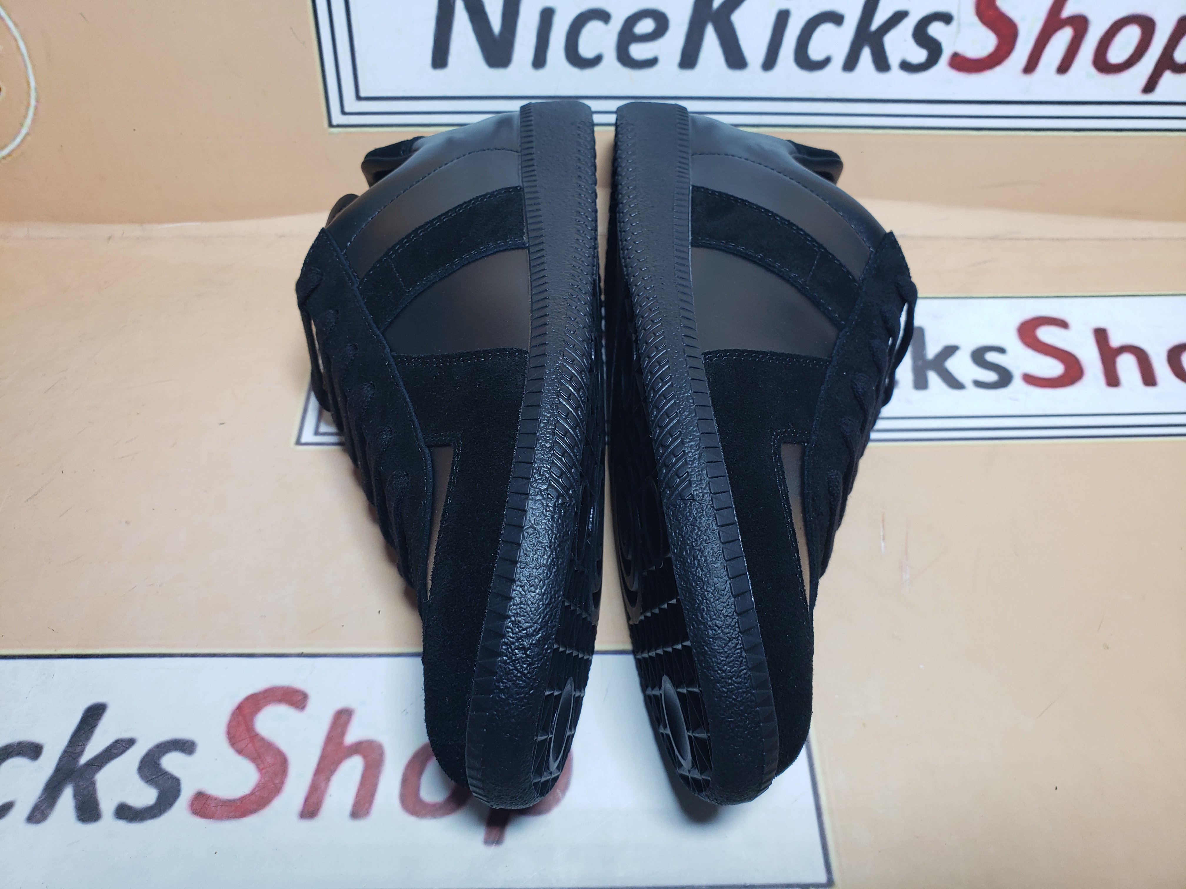 Perfectkicks Maison Margiela  All Black review dsgha 00