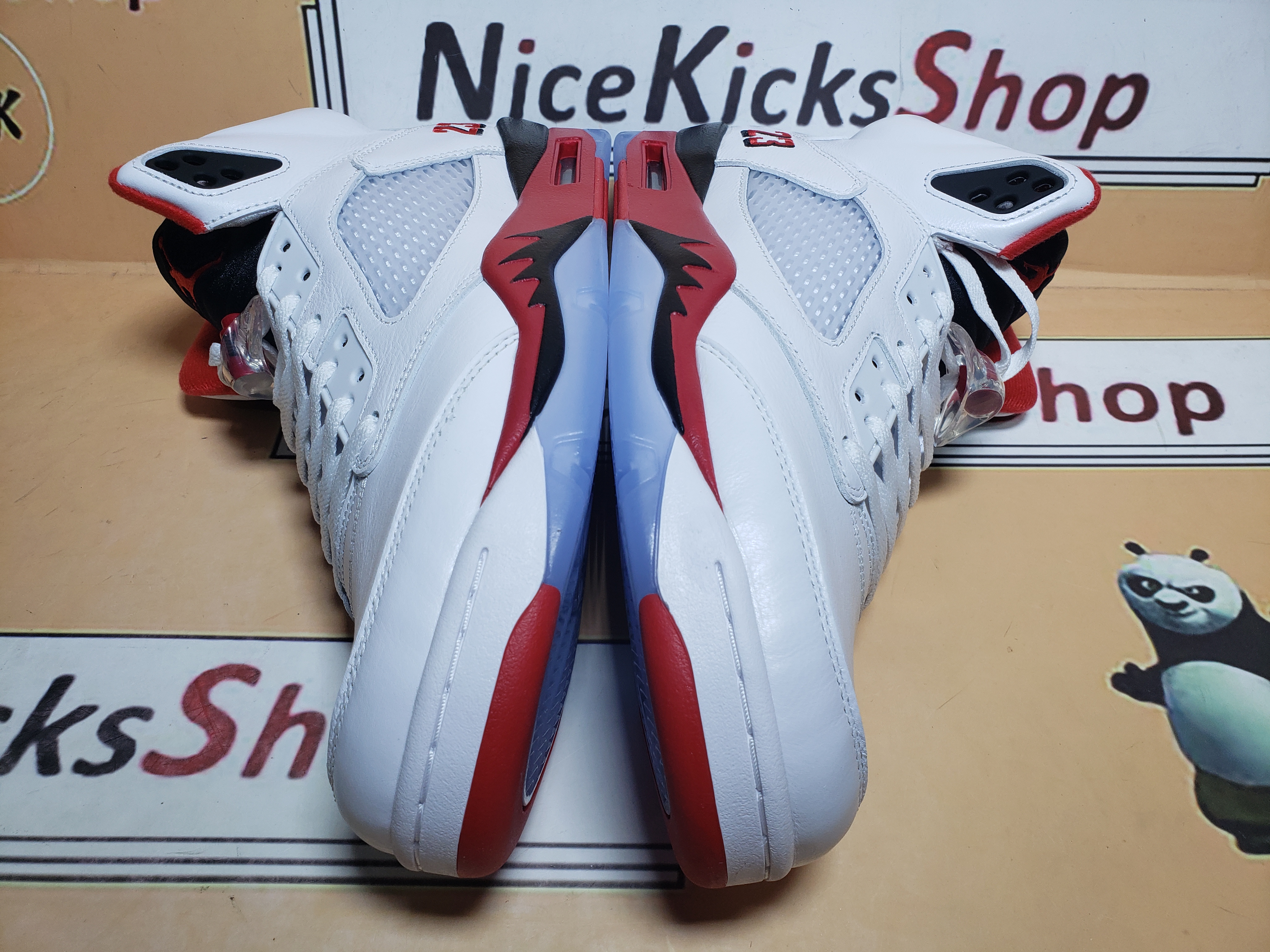 Perfectkicks Air Jordan 5 Retro 'Fire Red' 2025 HQ7978-101 review Nduashf 03
