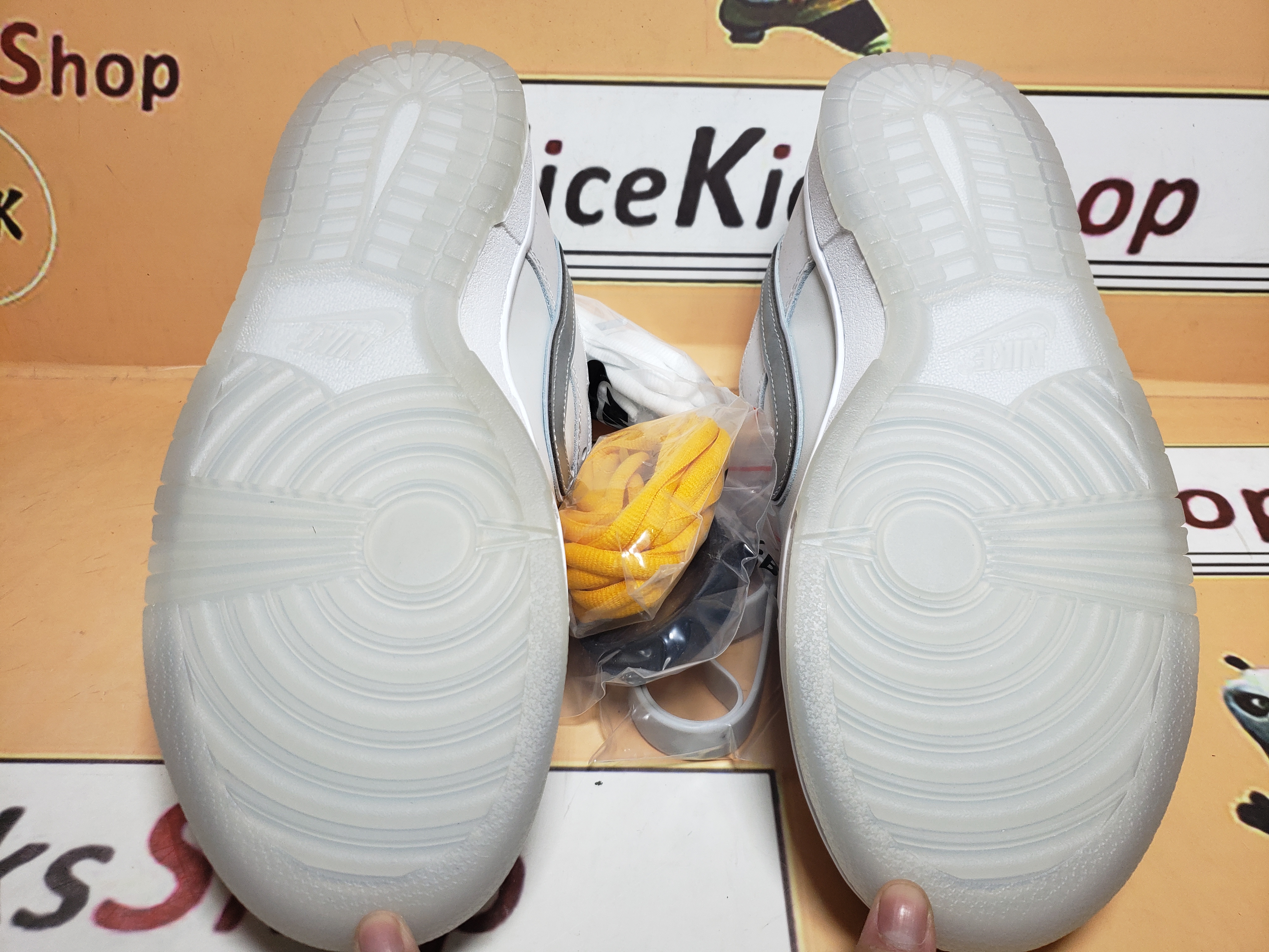  Perfectkicks Dunk  SB Low White Lobster (Friends and Family)，FD8776-100 review Cusghdfv 04