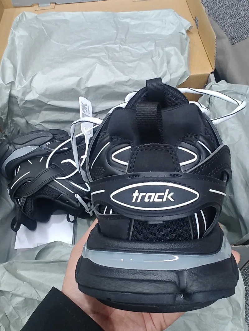  Perfectkicks Balenciaga Tess Black And White 542023 W1GB1 2045（LED) review Bujshdfsu 01