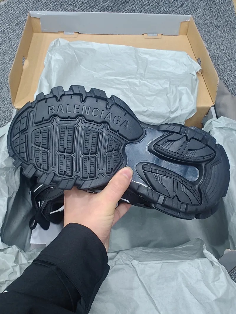  Perfectkicks Balenciaga Tess Black And White 542023 W1GB1 2045（LED) review Bujshdfsu 02