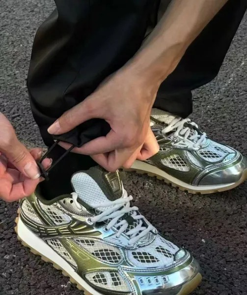 Perfectkicks Bottega Veneta Orbit Olive Green review Denise Provenzano