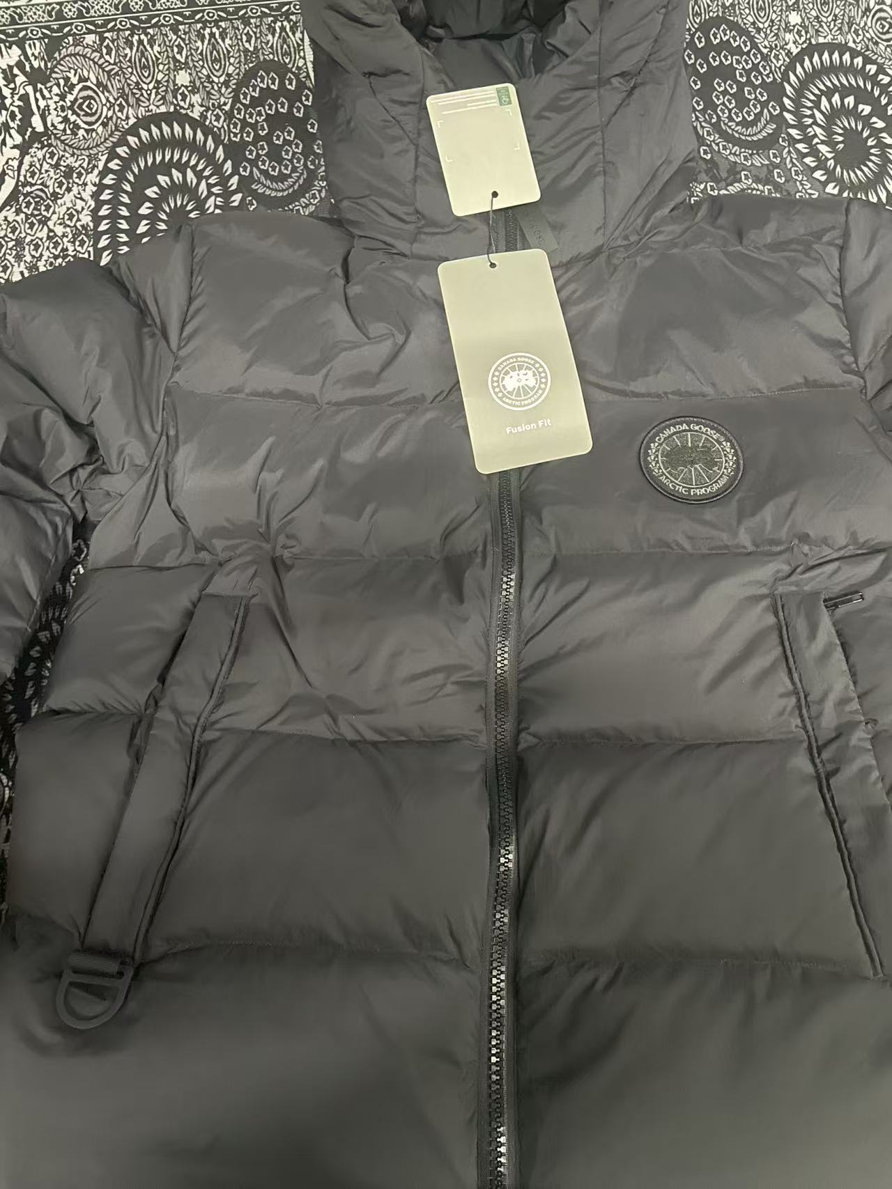 Canada goose Ouyang Nana's same style down jacket Green / Black review Misjfs 00