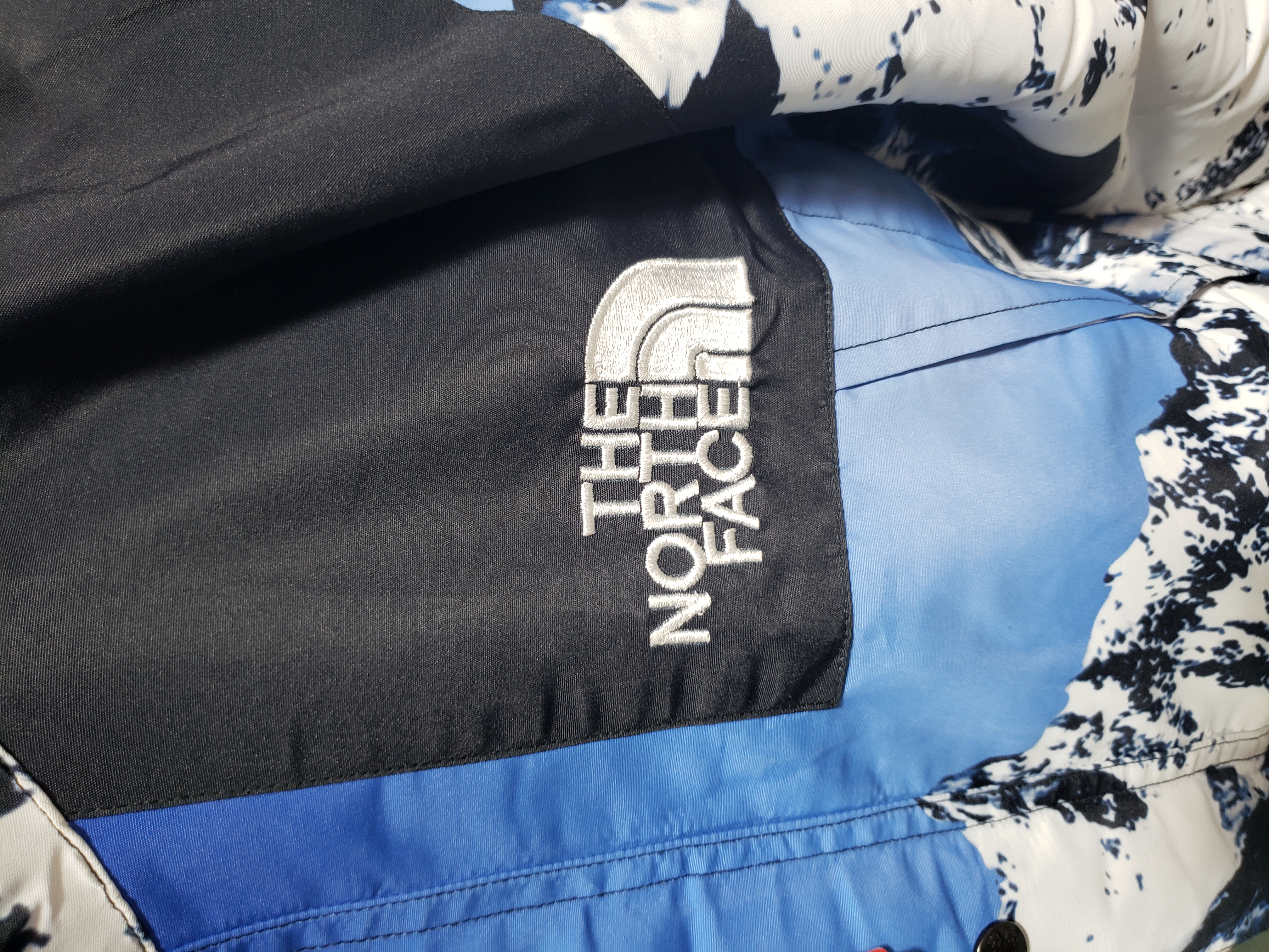  Supreme X The North Face Joint Snow Mountain Windbreaker Jacket review NUJHSdsiuft 01